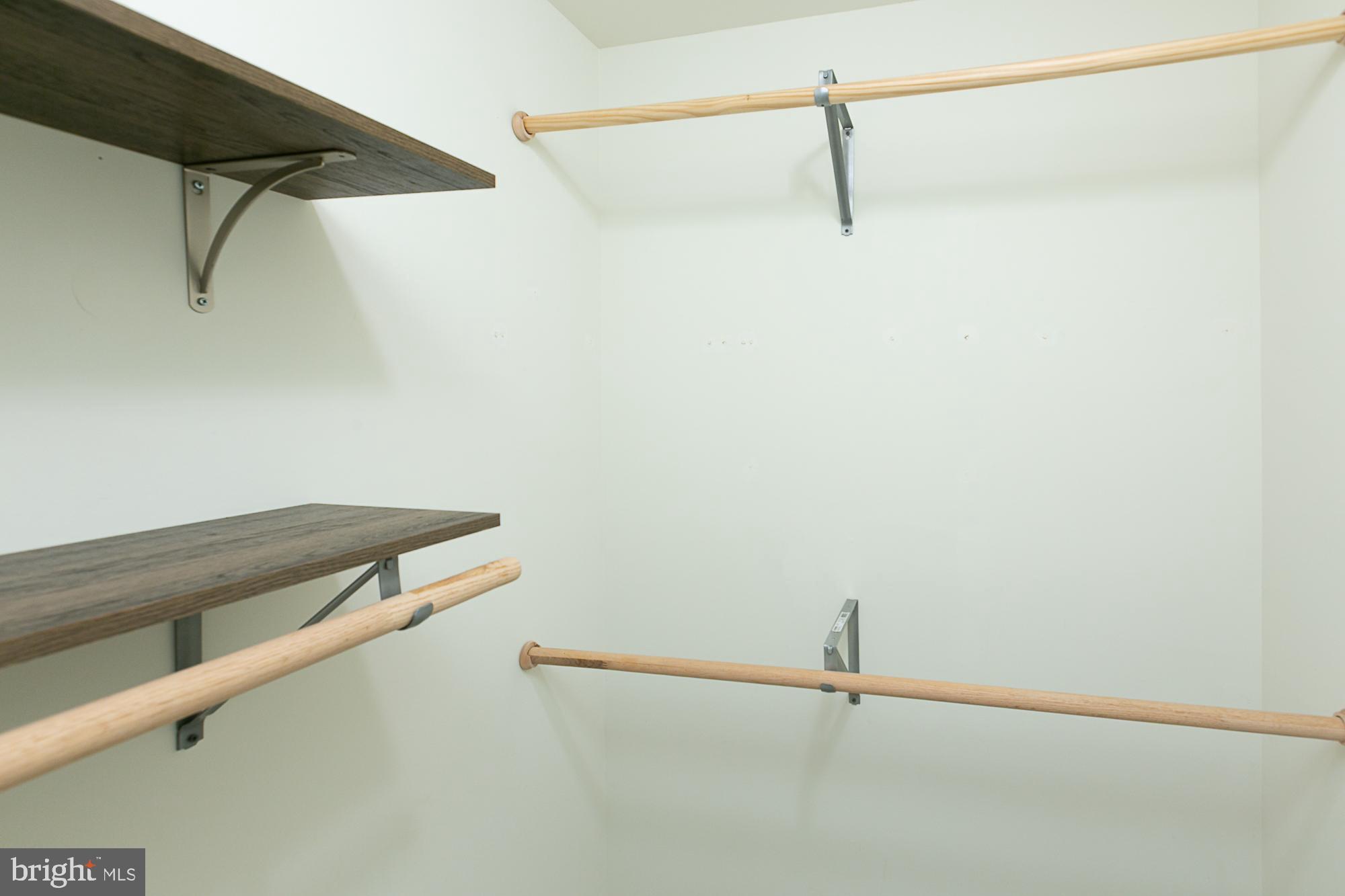 WHISPERING PINES - Residential