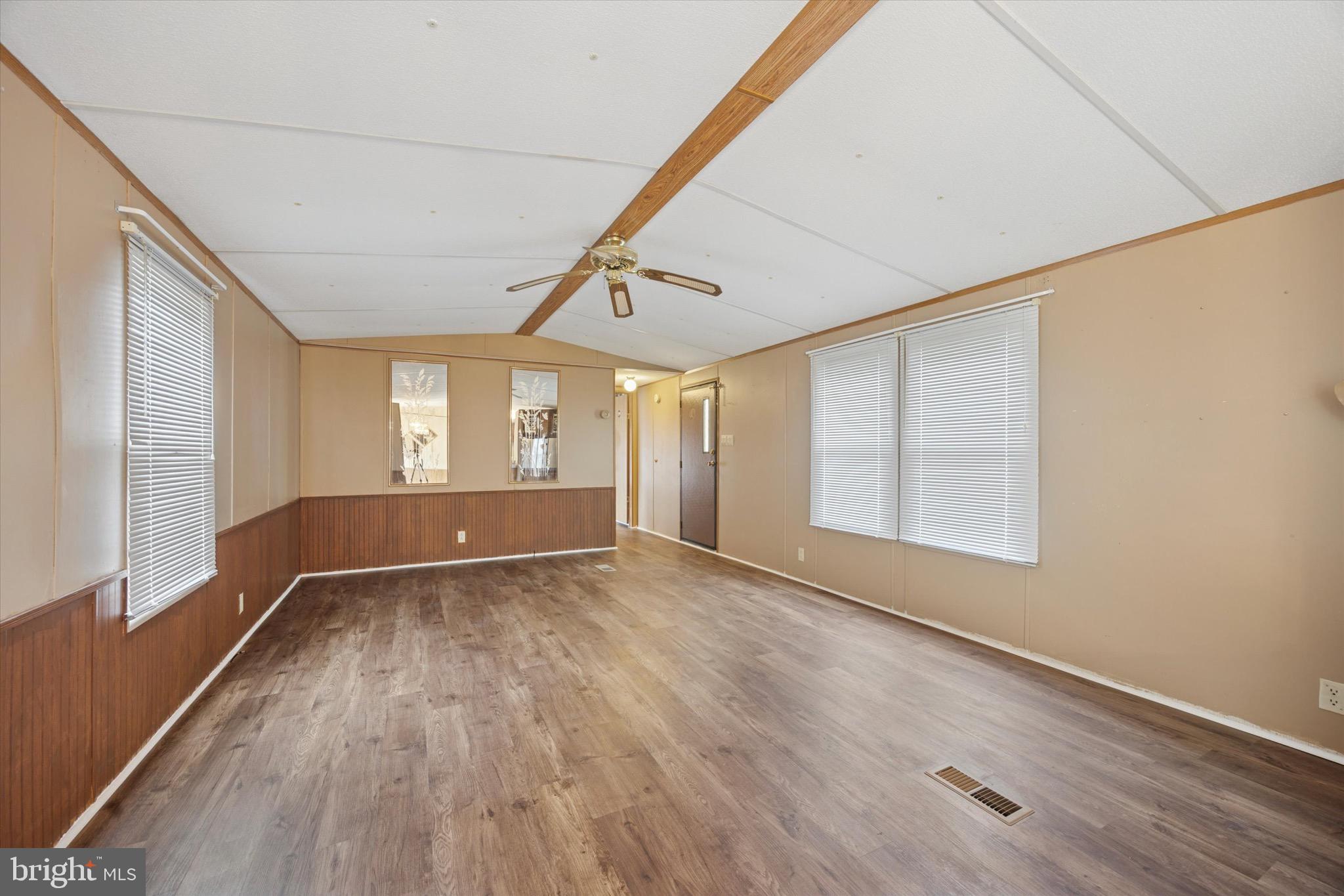 4 MILKWEED COURT 238