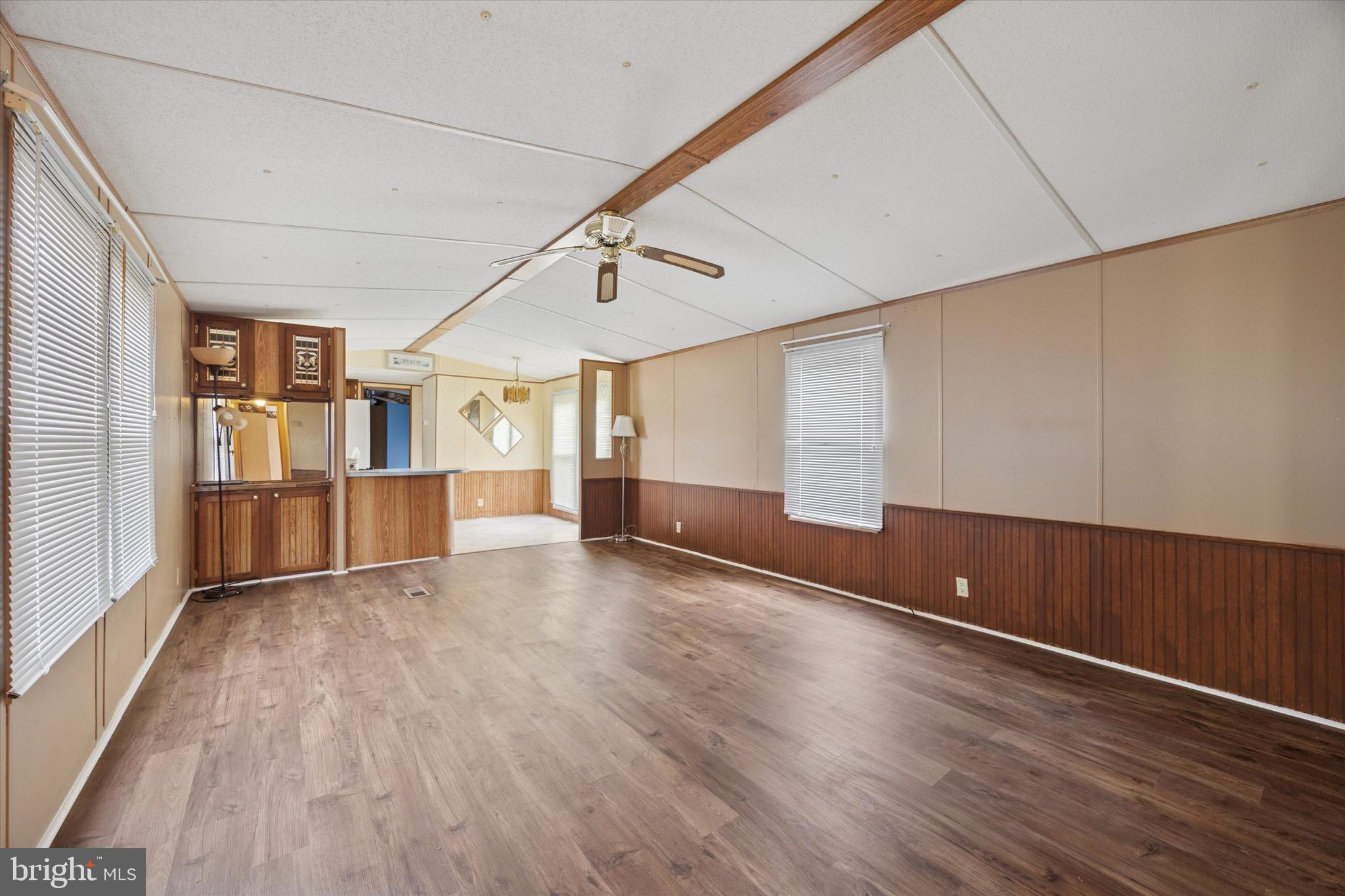 4 MILKWEED COURT 238