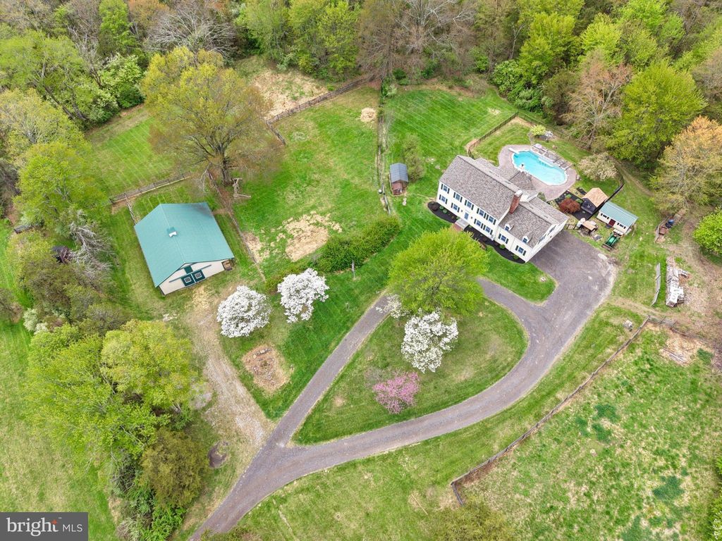 Photo of 112 Stony Brook Road, HOPEWELL, NJ 08525 (MLS # NJHT2004870)