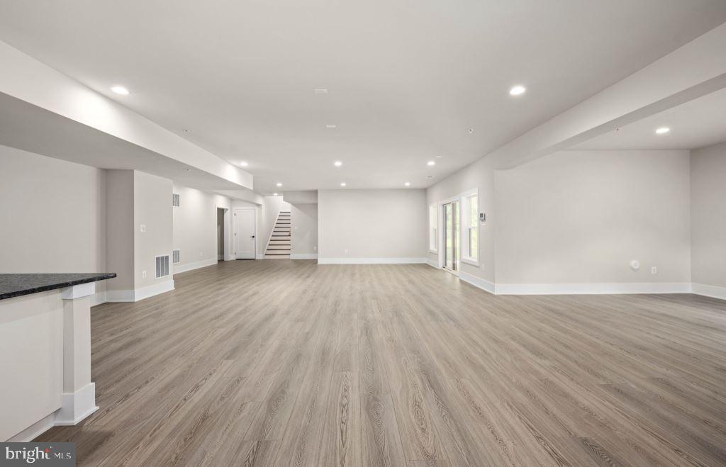 MT. PROSPECT - Residential