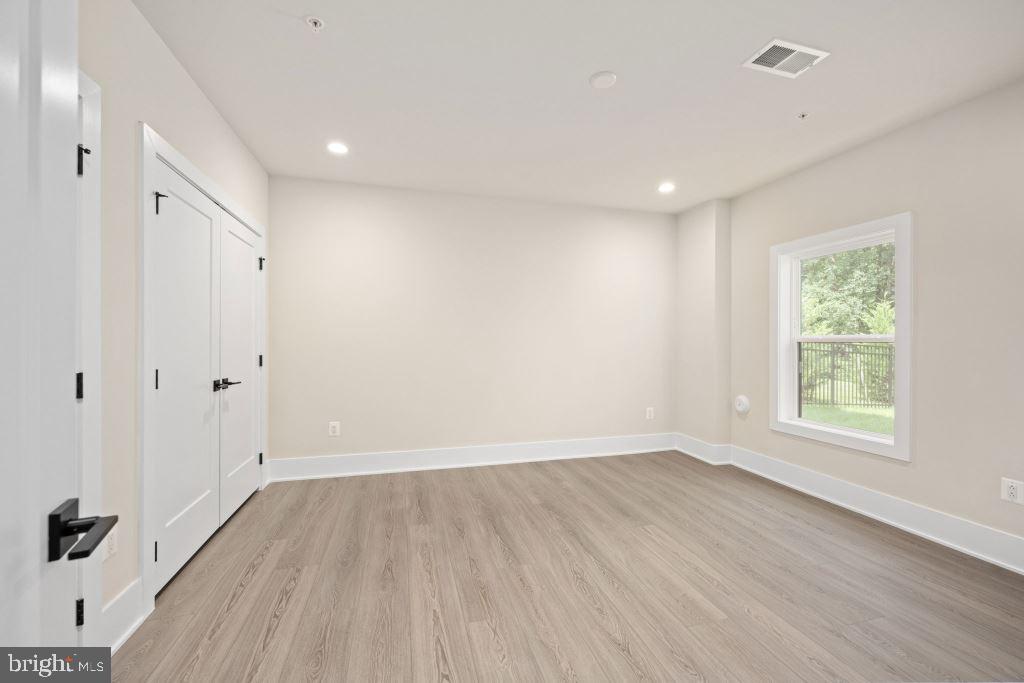 MT. PROSPECT - Residential