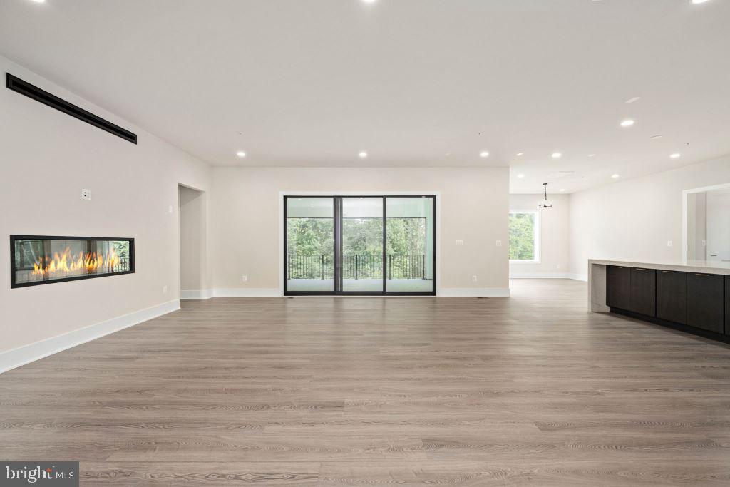 MT. PROSPECT - Residential