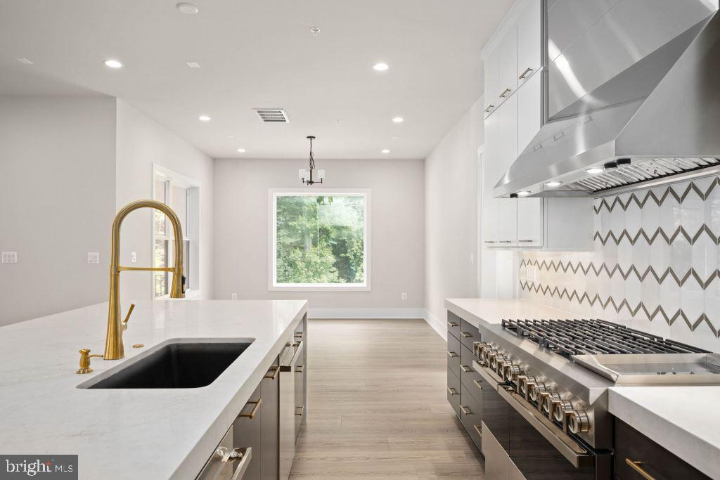 MT. PROSPECT - Residential