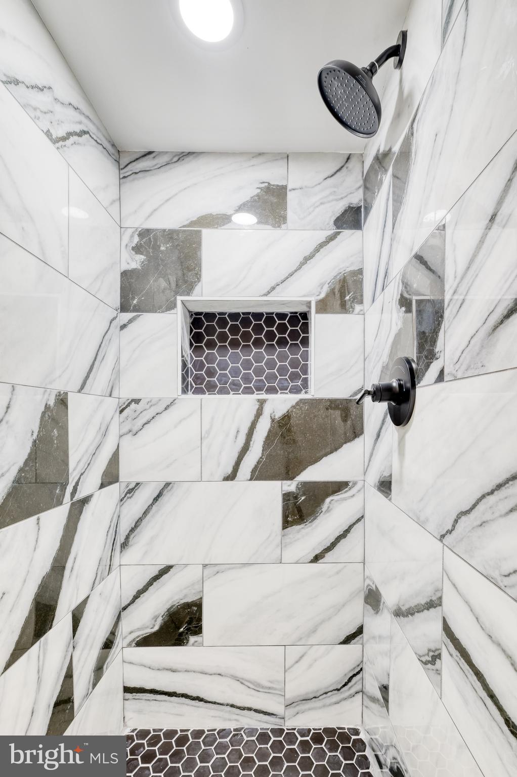 OLIVER - Residential