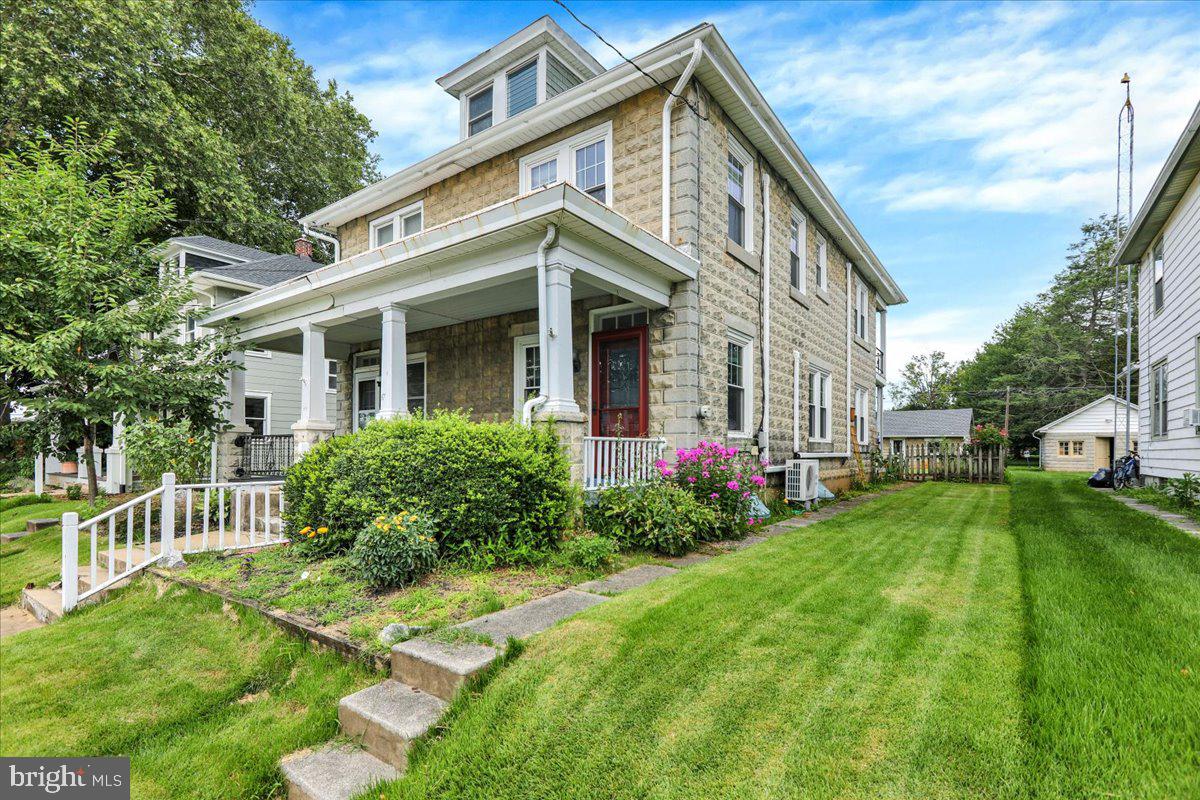 47 W LINCOLN AVENUE