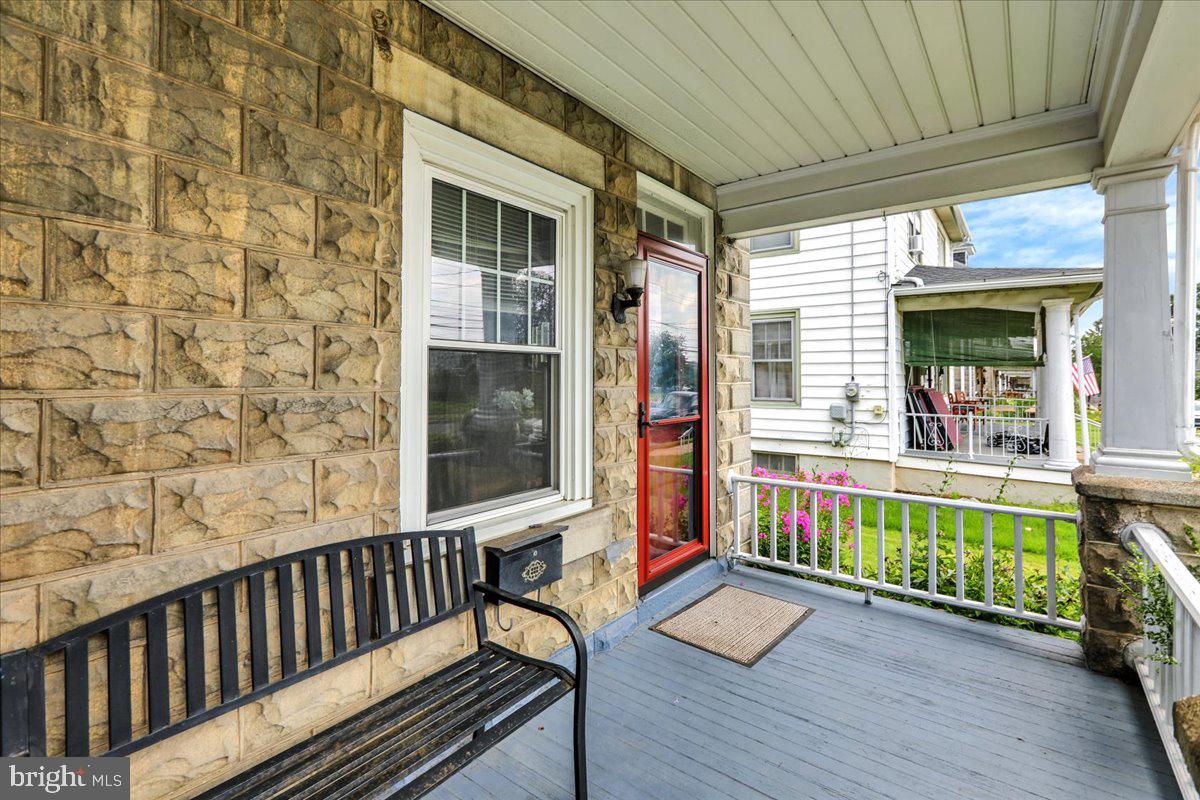 47 W LINCOLN AVENUE