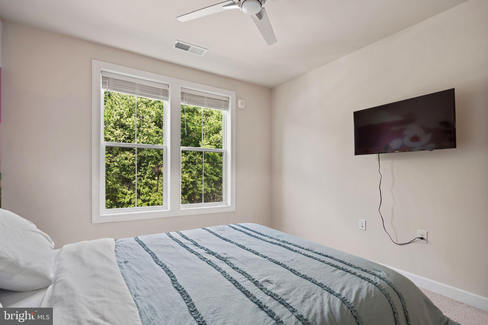PENDER OAKS - Residential