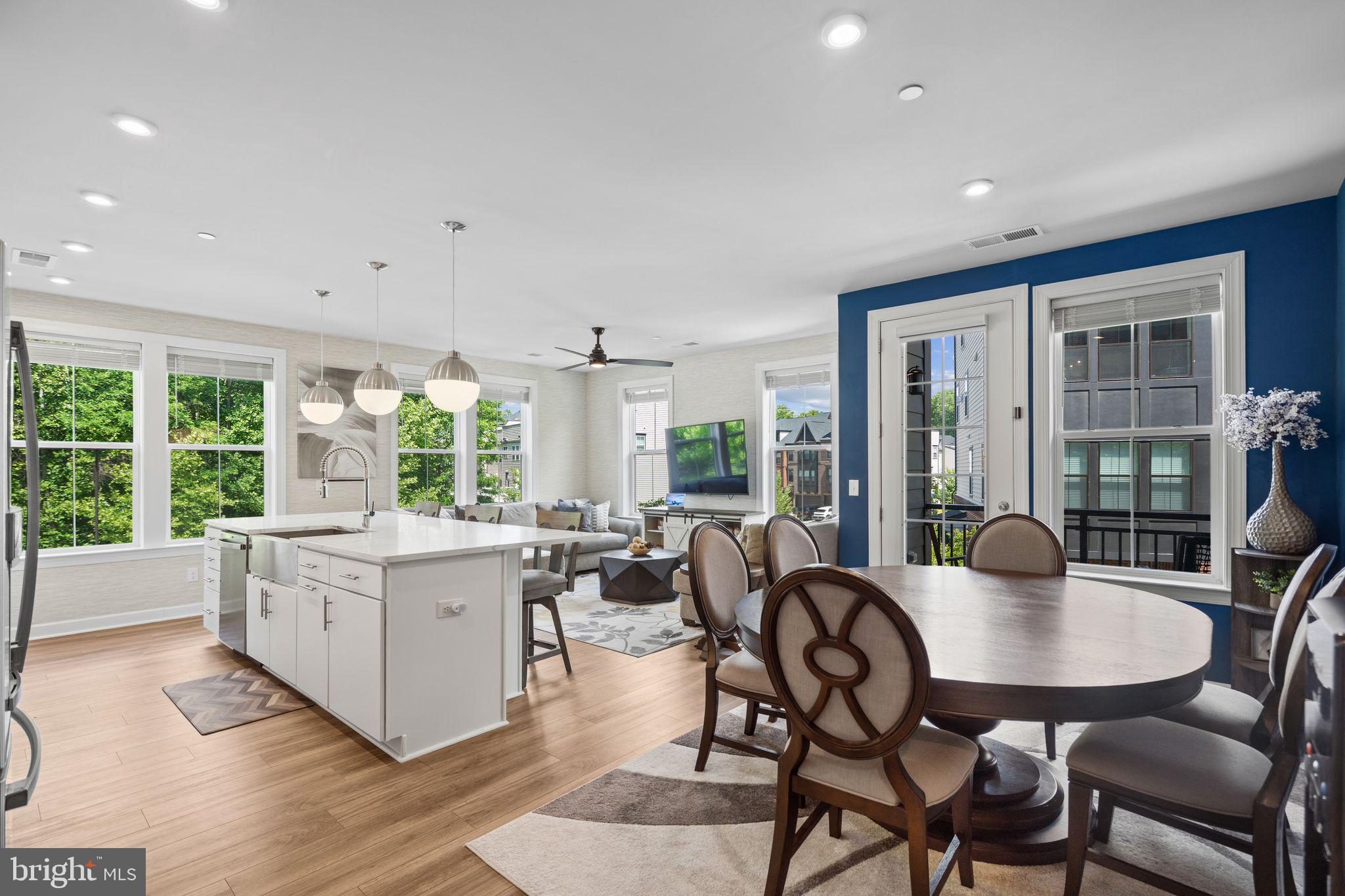 PENDER OAKS - Residential