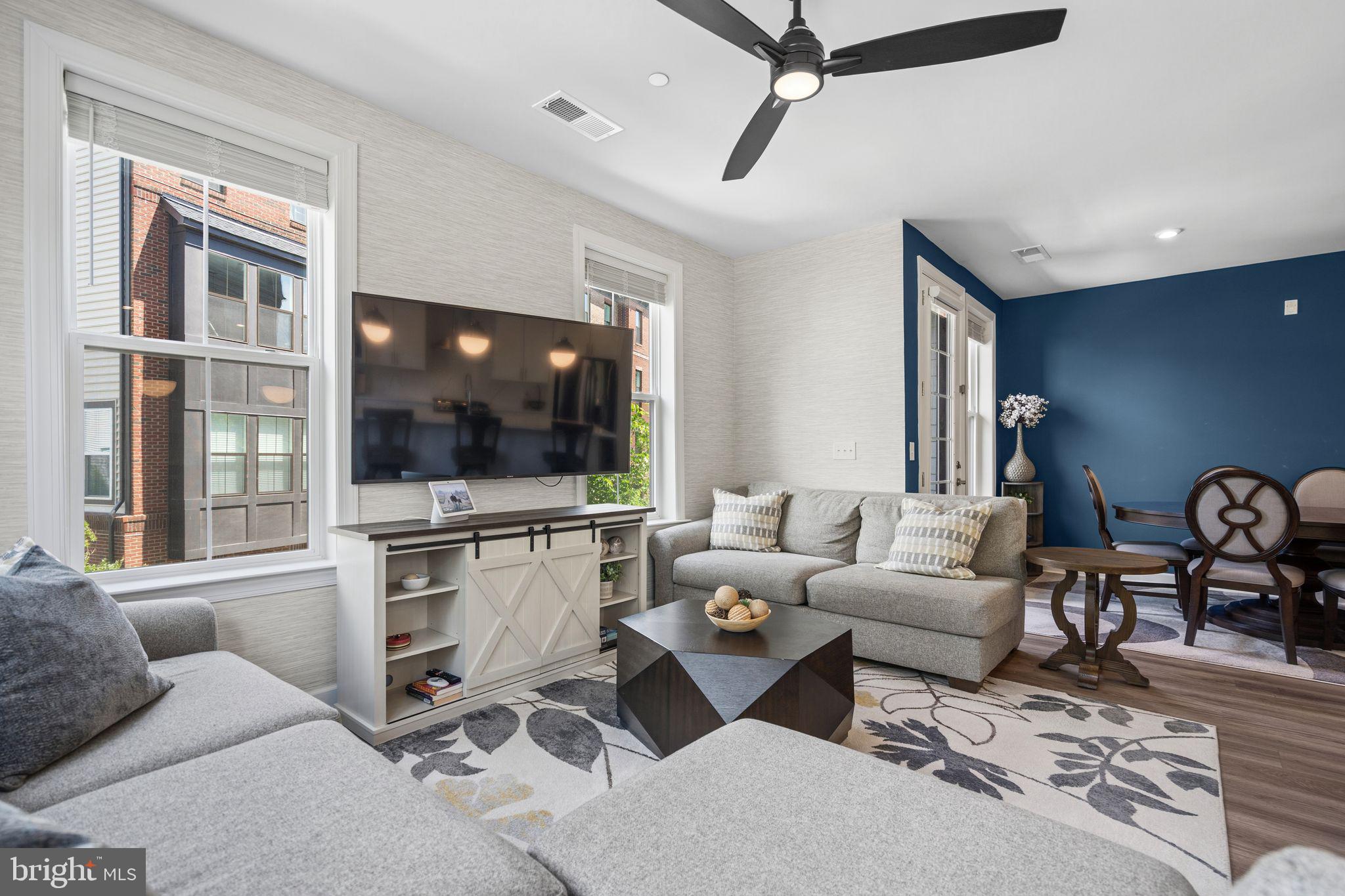 PENDER OAKS - Residential