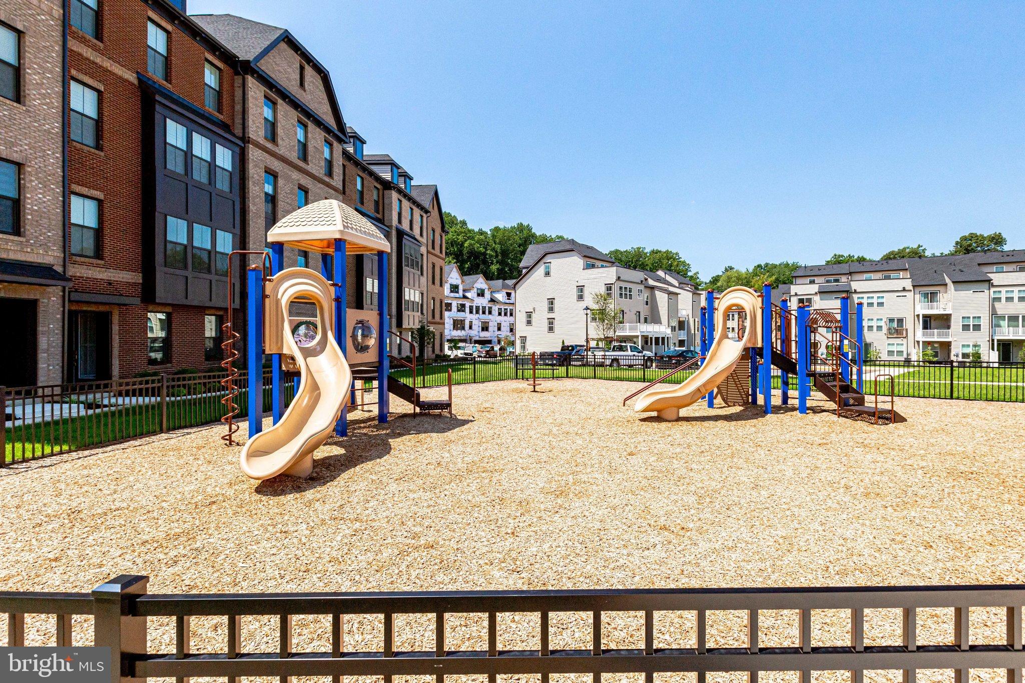 PENDER OAKS - Residential