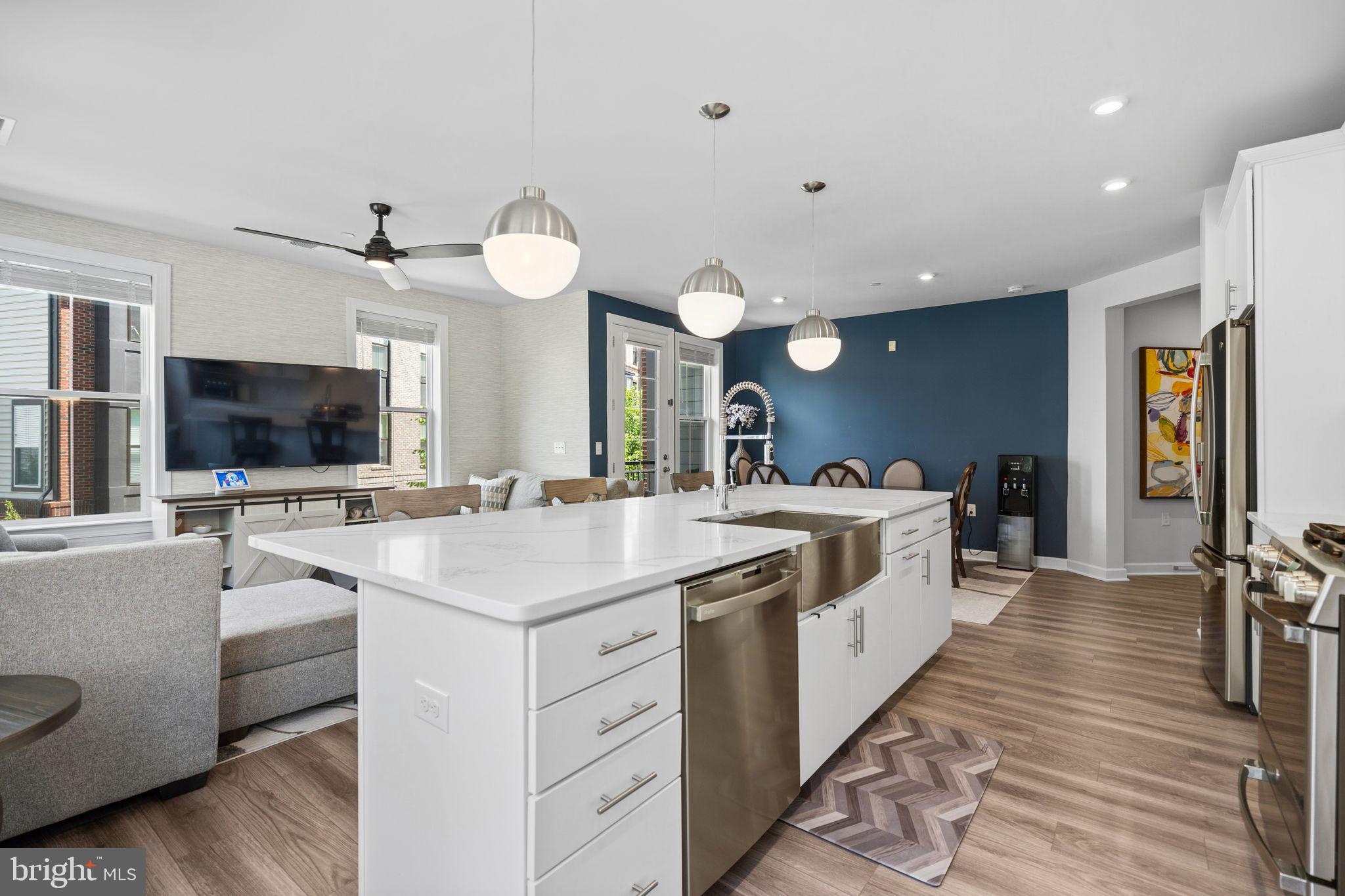 PENDER OAKS - Residential