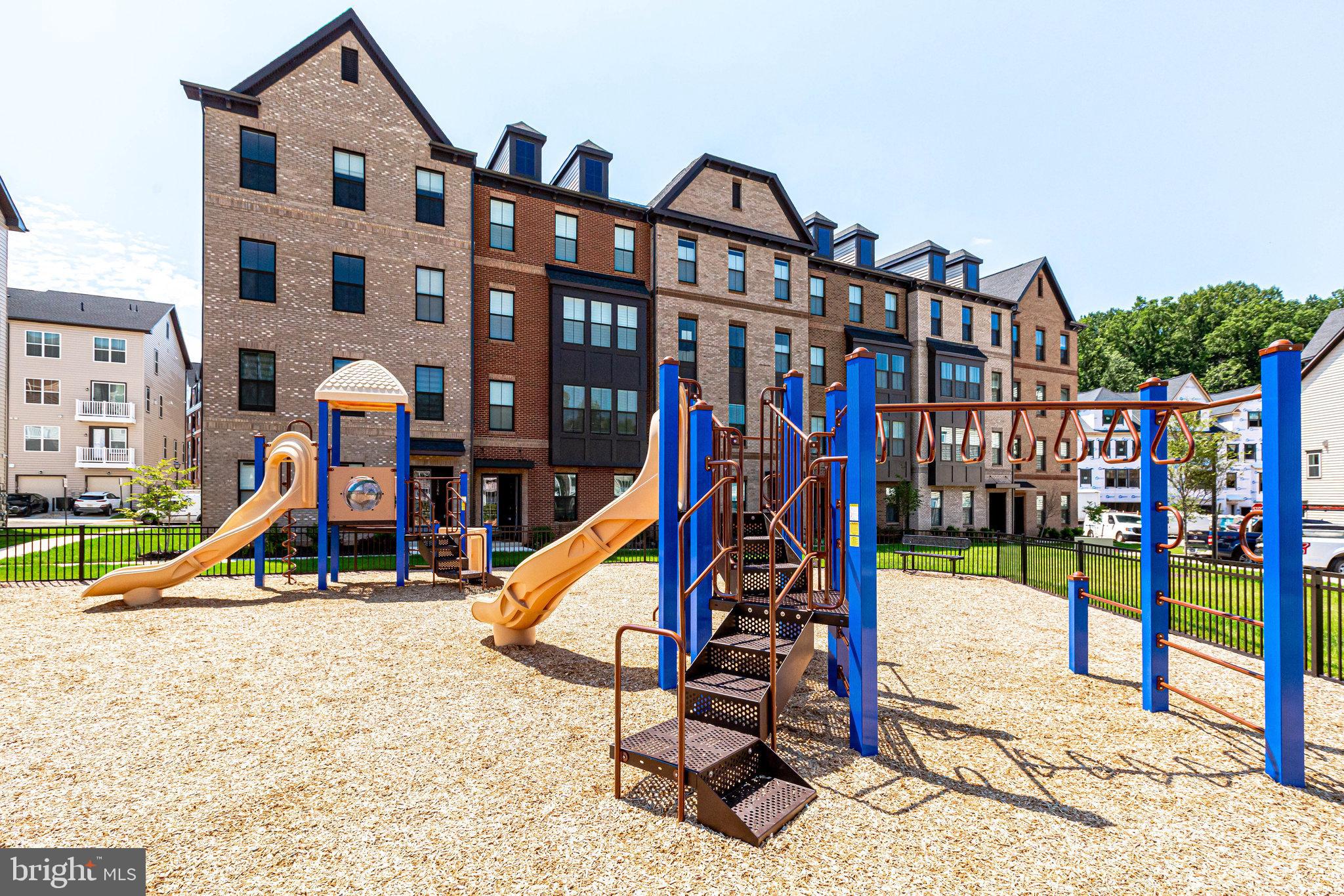 PENDER OAKS - Residential