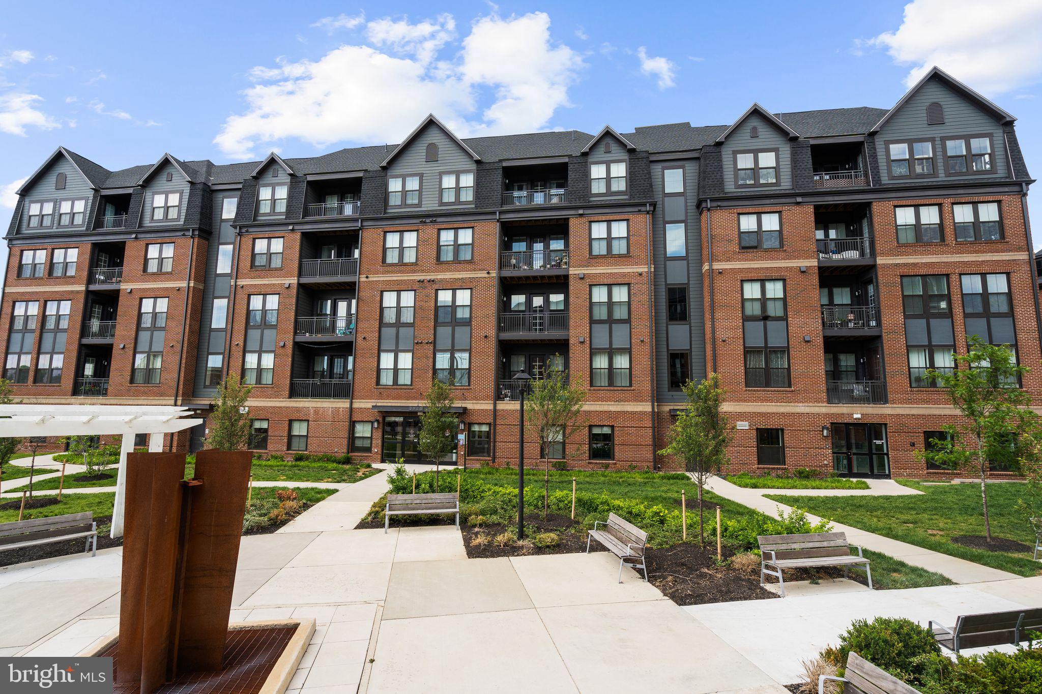 PENDER OAKS - Residential
