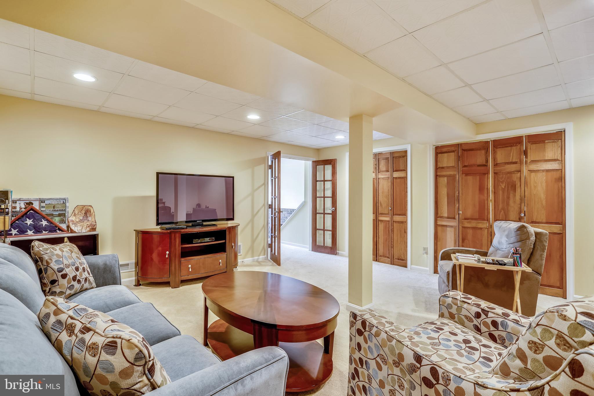 OLD FIELDS - Residential