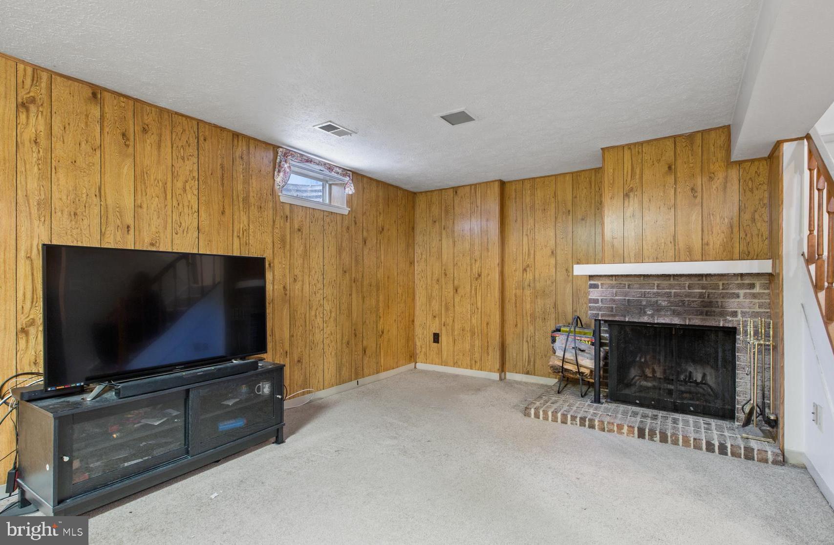 CHARLENE - Residential