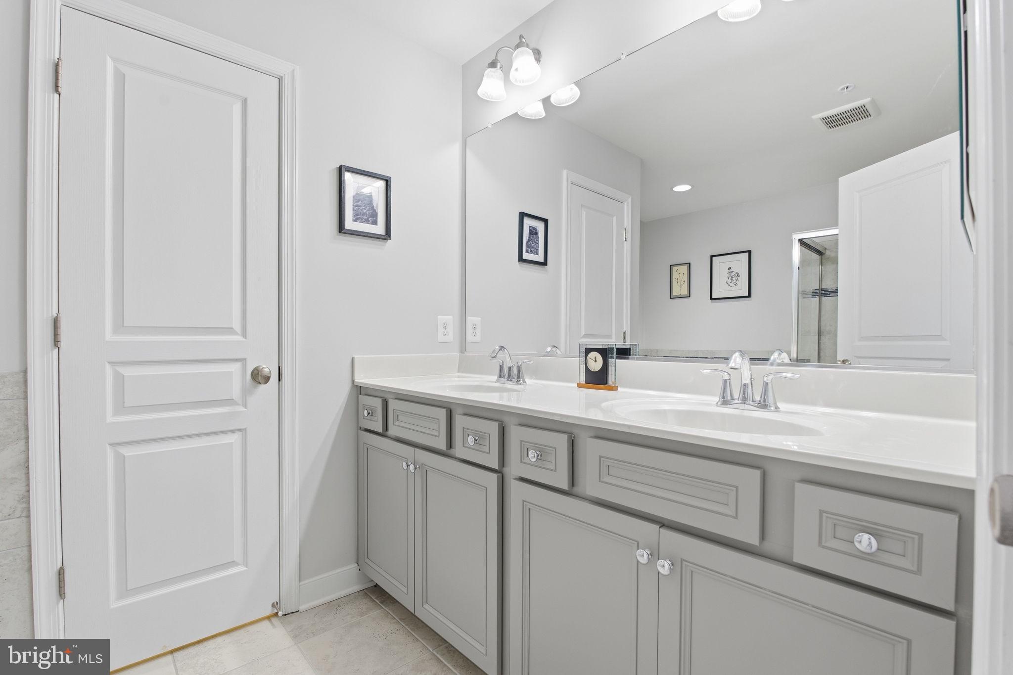 ADMIRALS RIDGE - Residential