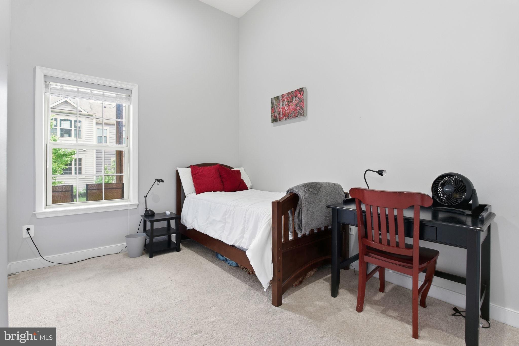 ADMIRALS RIDGE - Residential