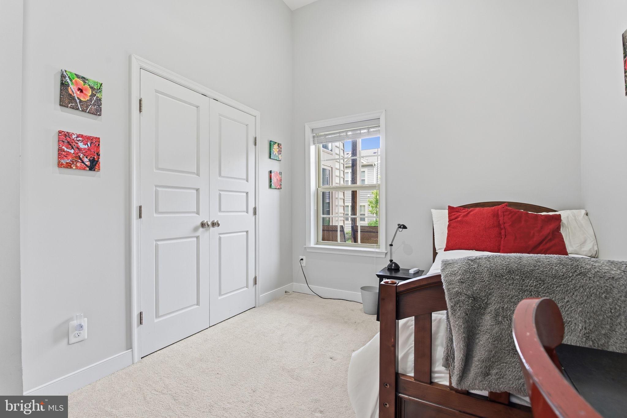 ADMIRALS RIDGE - Residential
