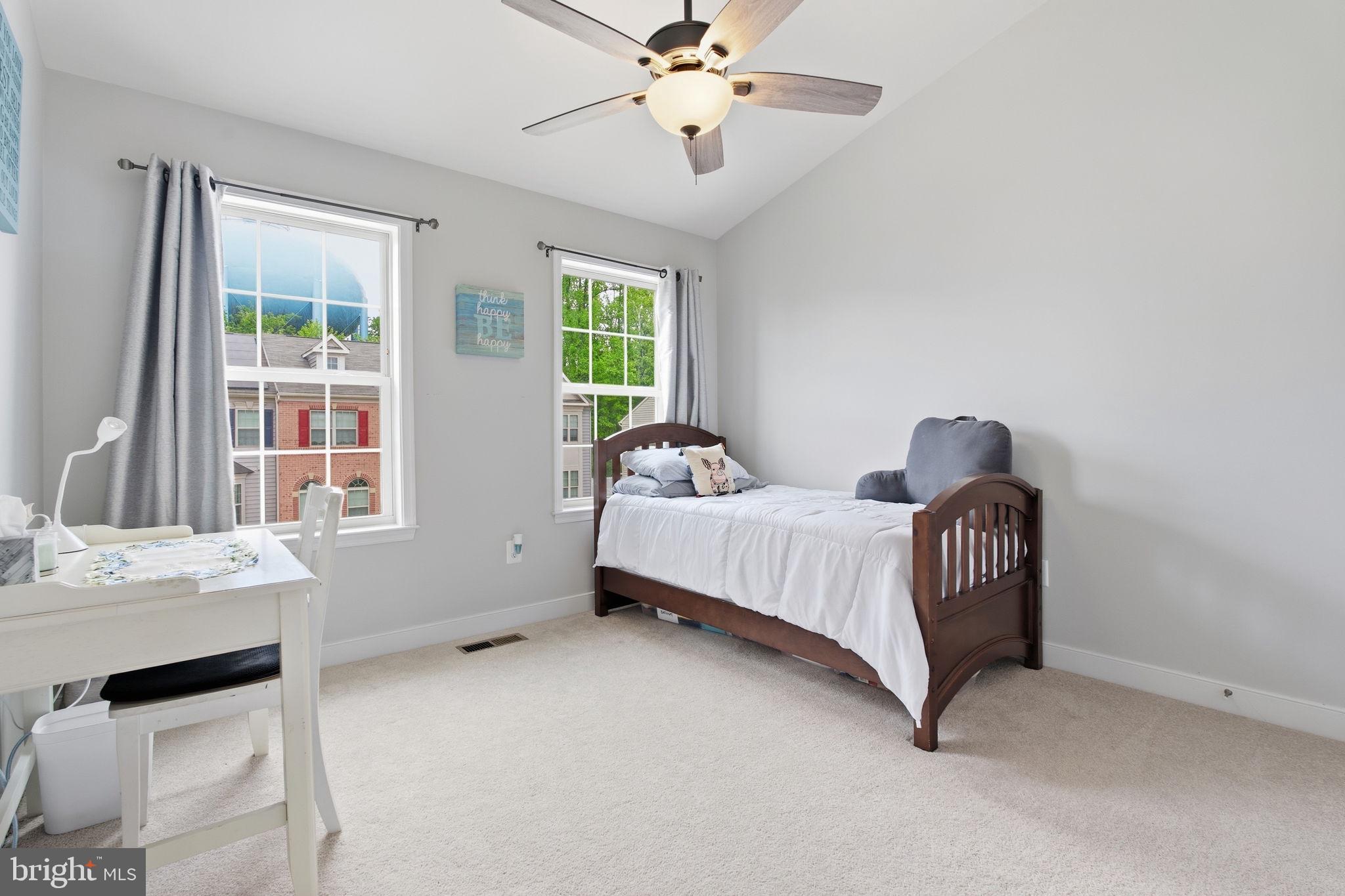 ADMIRALS RIDGE - Residential