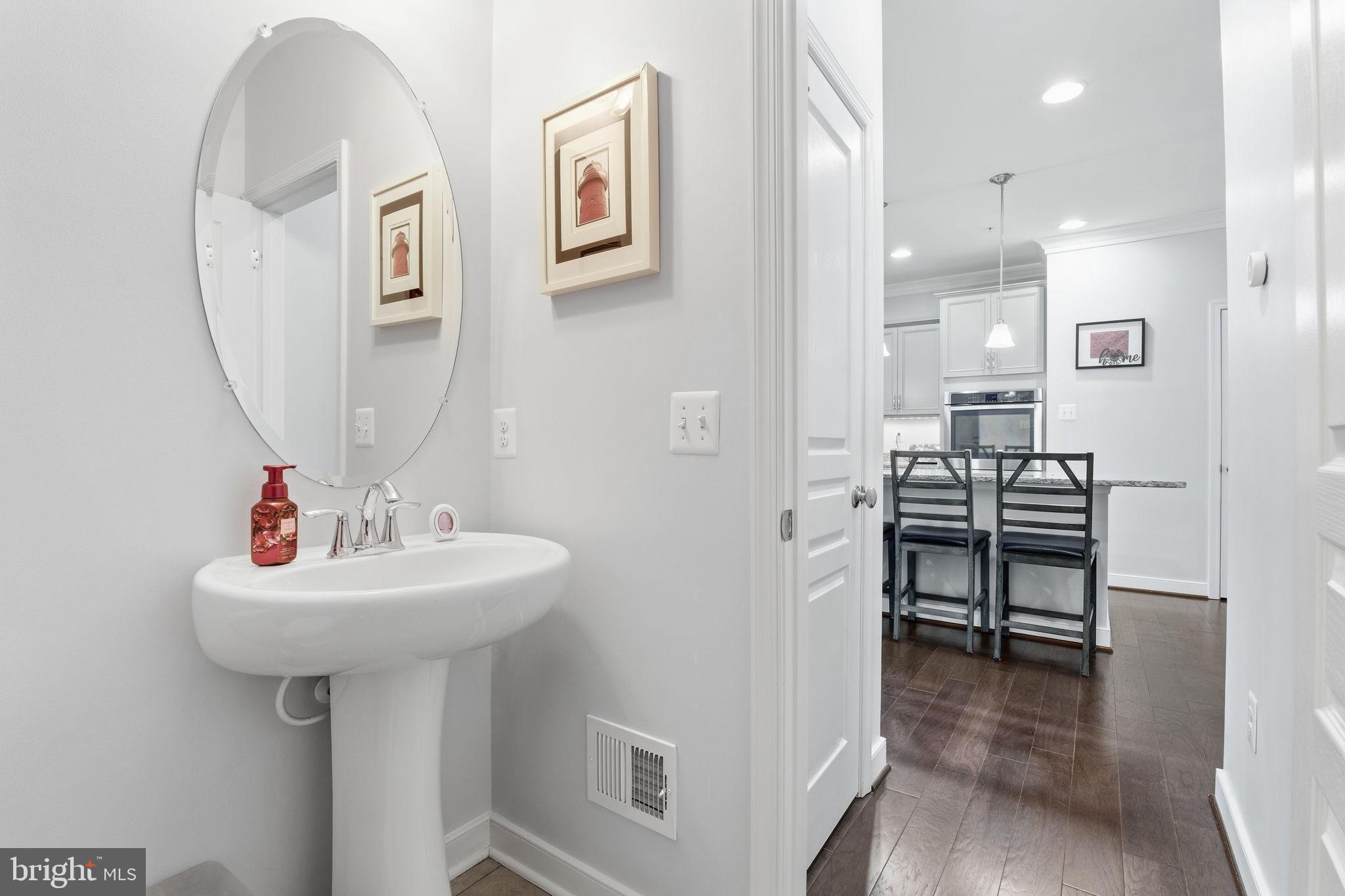 ADMIRALS RIDGE - Residential