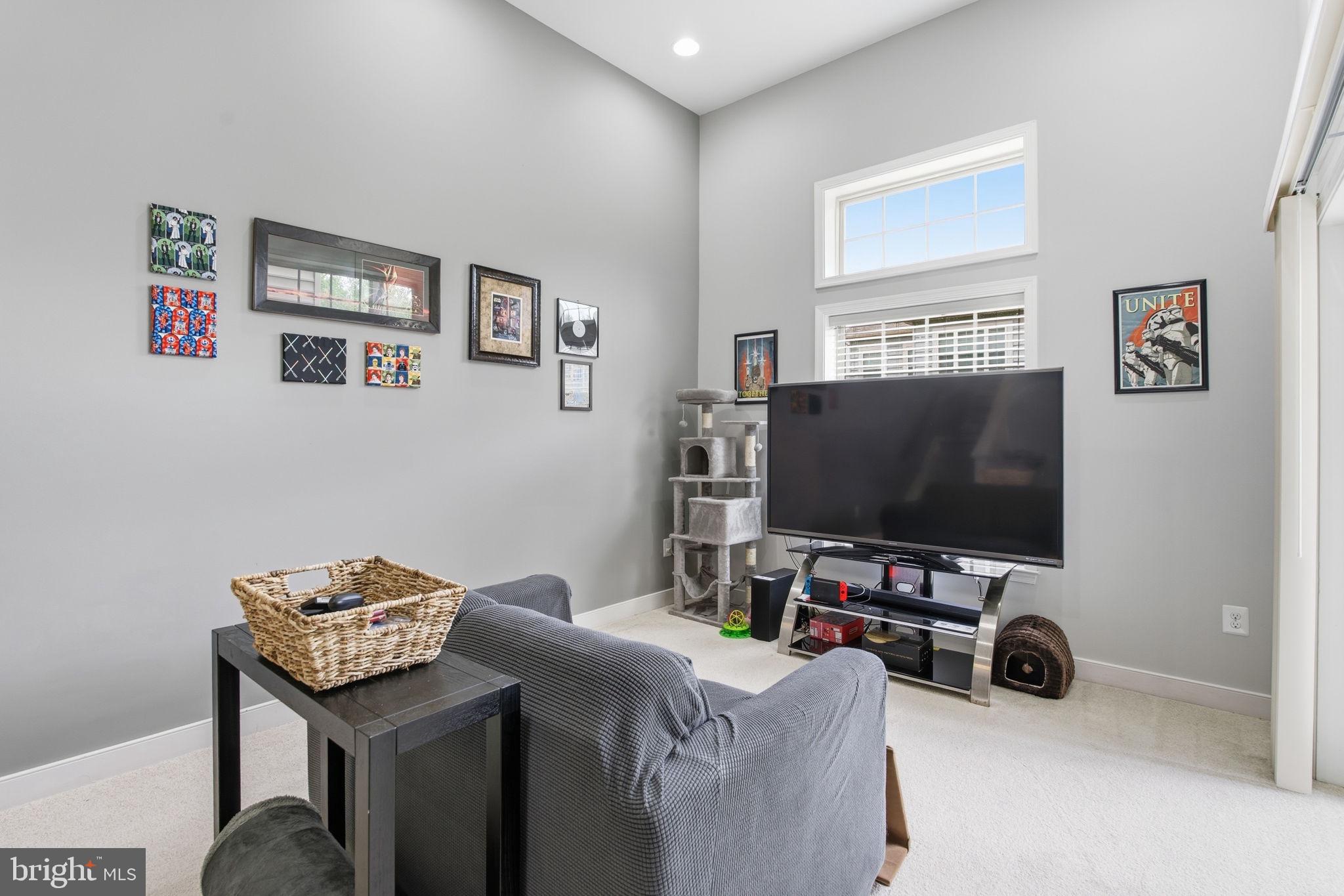 ADMIRALS RIDGE - Residential