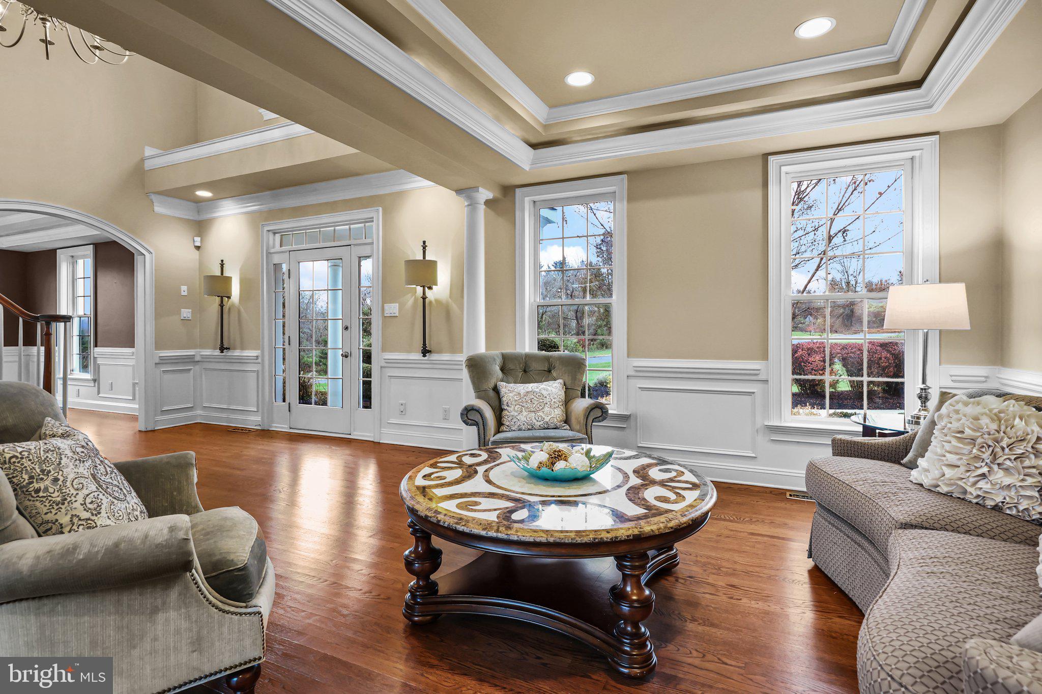 WINDY HOLLOW - Residential