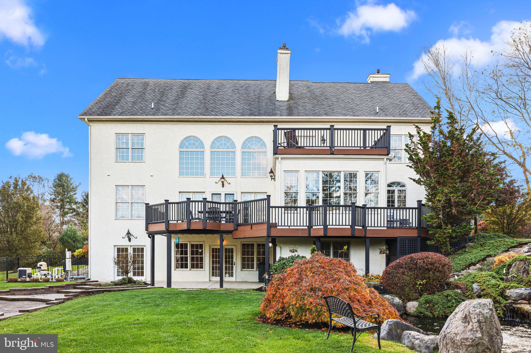 WINDY HOLLOW - Residential