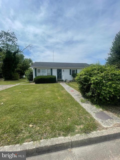 Homes For Sale - 28 Clay Street<br/> EASTON, MD 21601