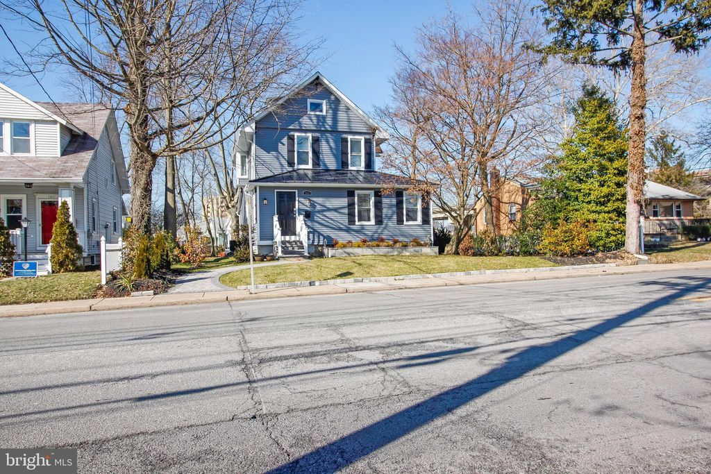 Photo of 105 W Crystal Lake Avenue, WESTMONT, NJ 08108 (MLS # NJCD2103456)