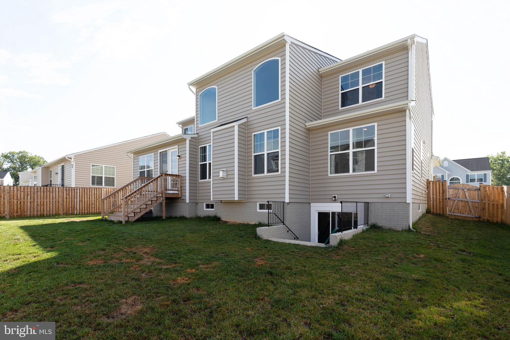 EAGLES POINTE WEST - Residential