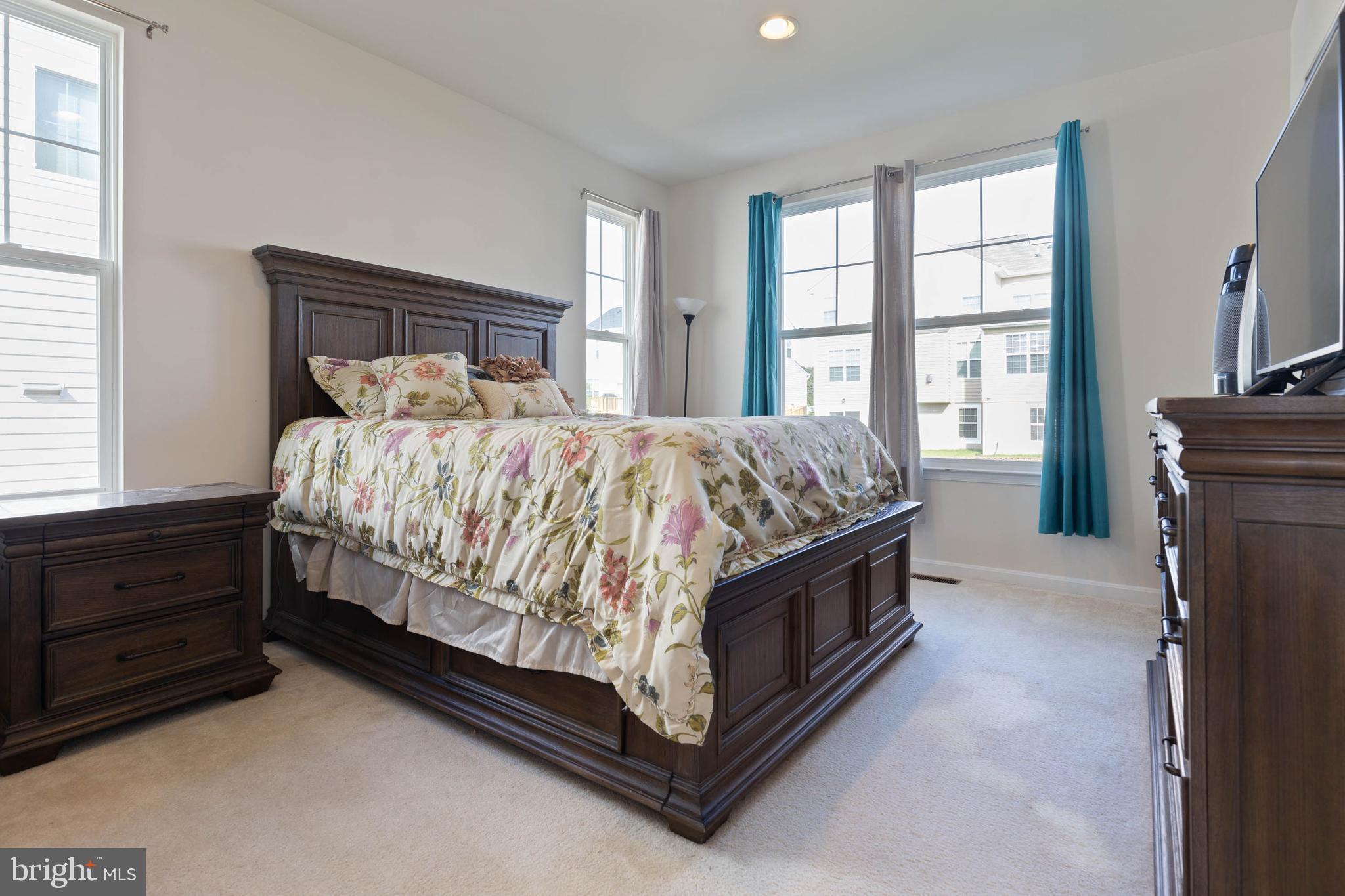 EAGLES POINTE WEST - Residential