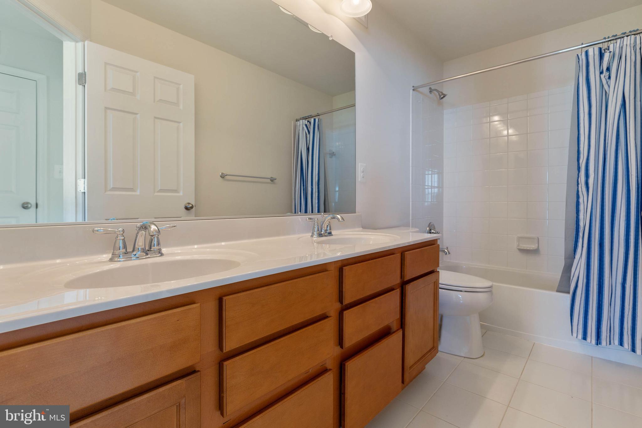 EAGLES POINTE WEST - Residential