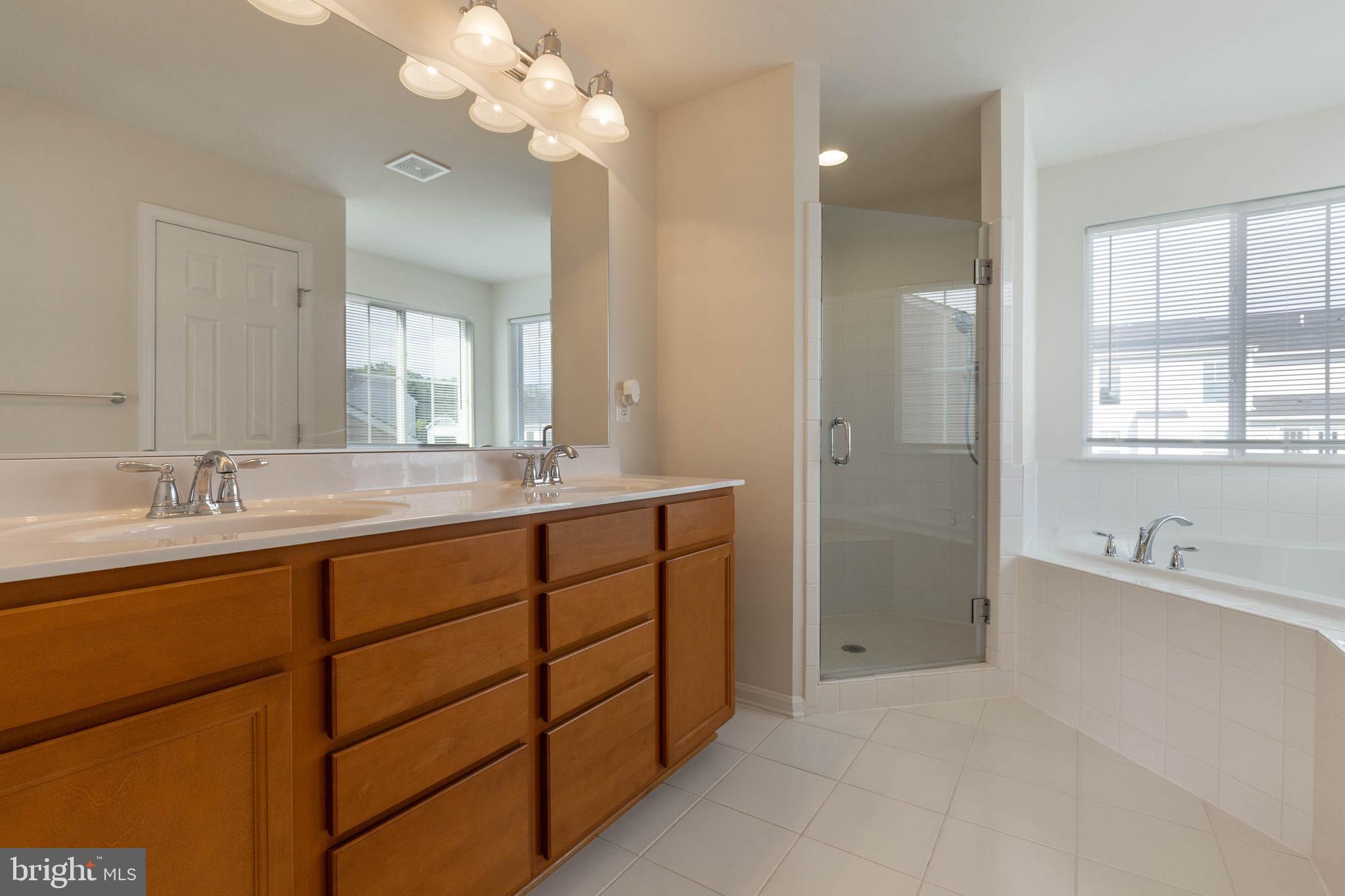 EAGLES POINTE WEST - Residential