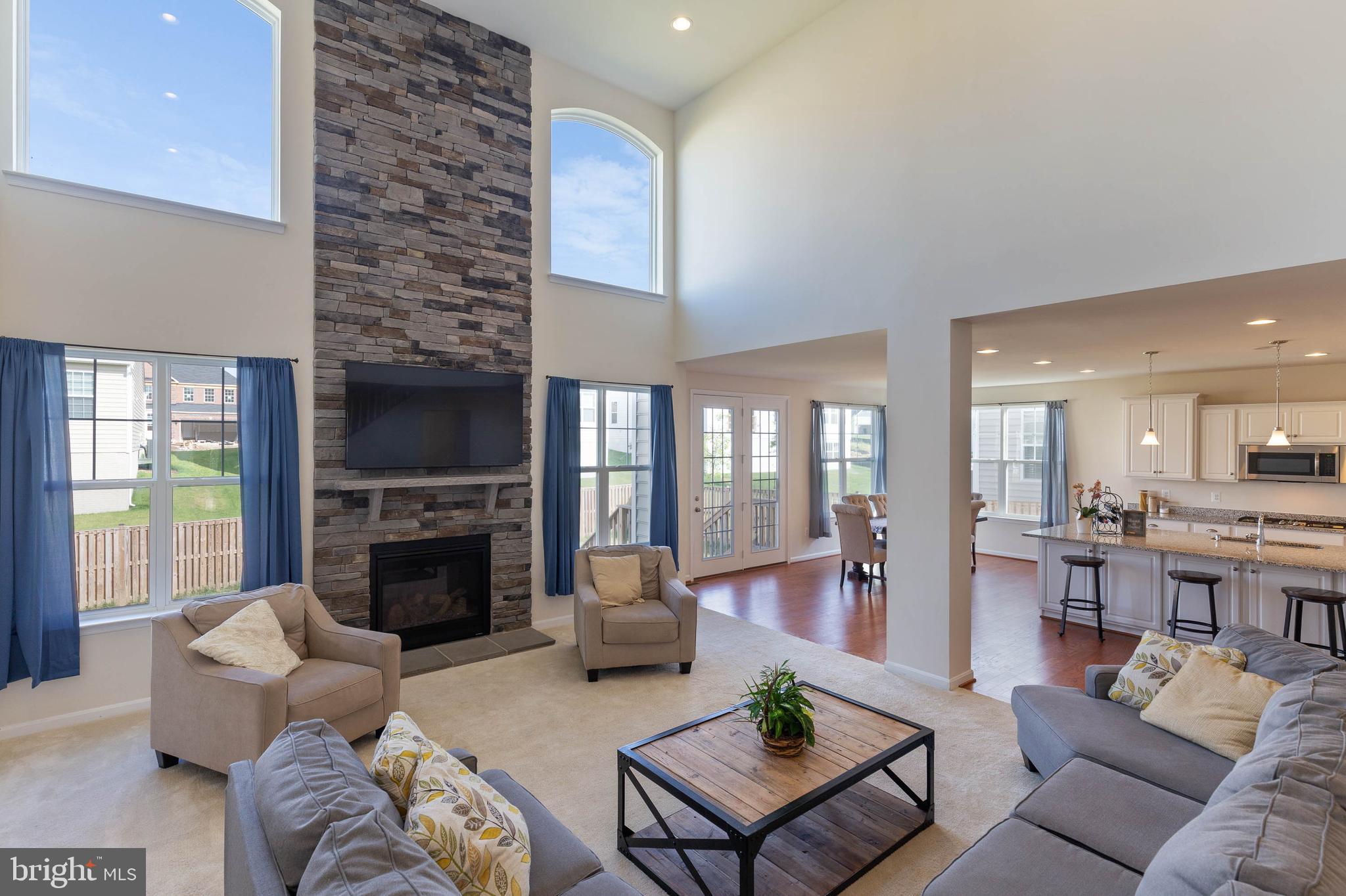 EAGLES POINTE WEST - Residential