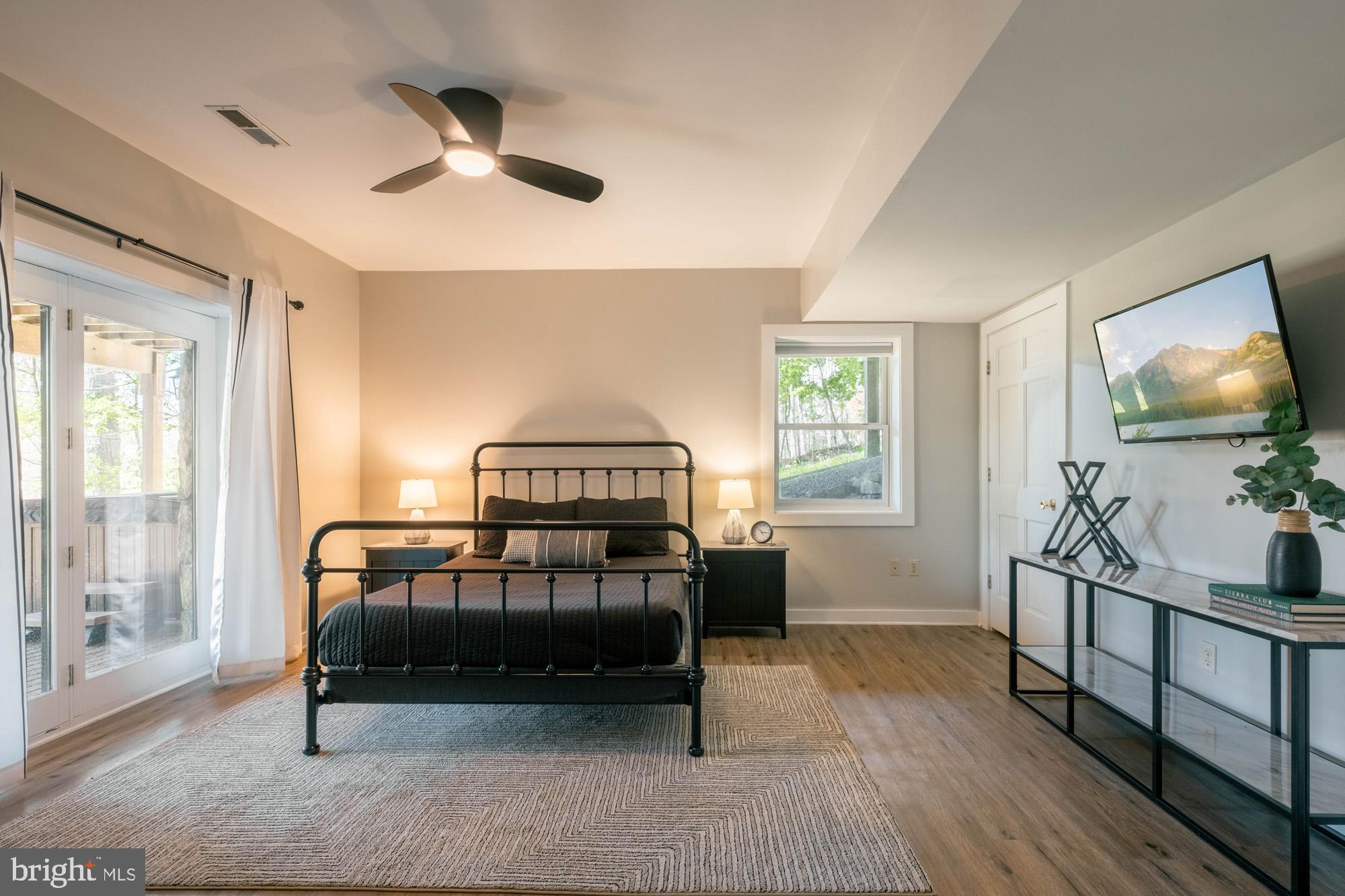 NORTHGLADE HILLS - Residential