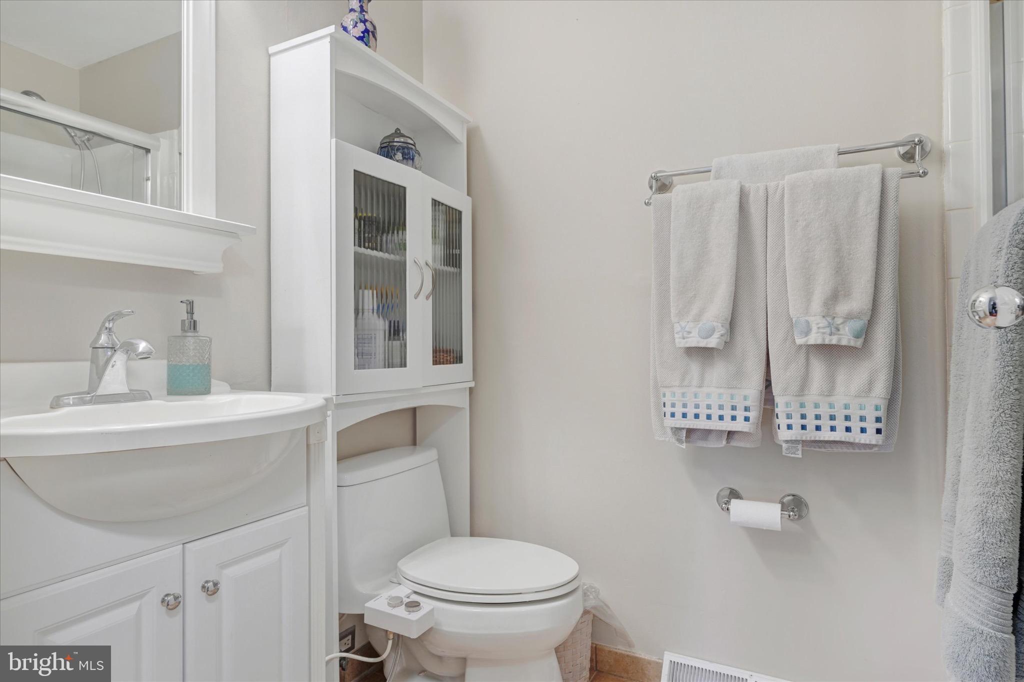 RUMSEY ISLAND - Residential