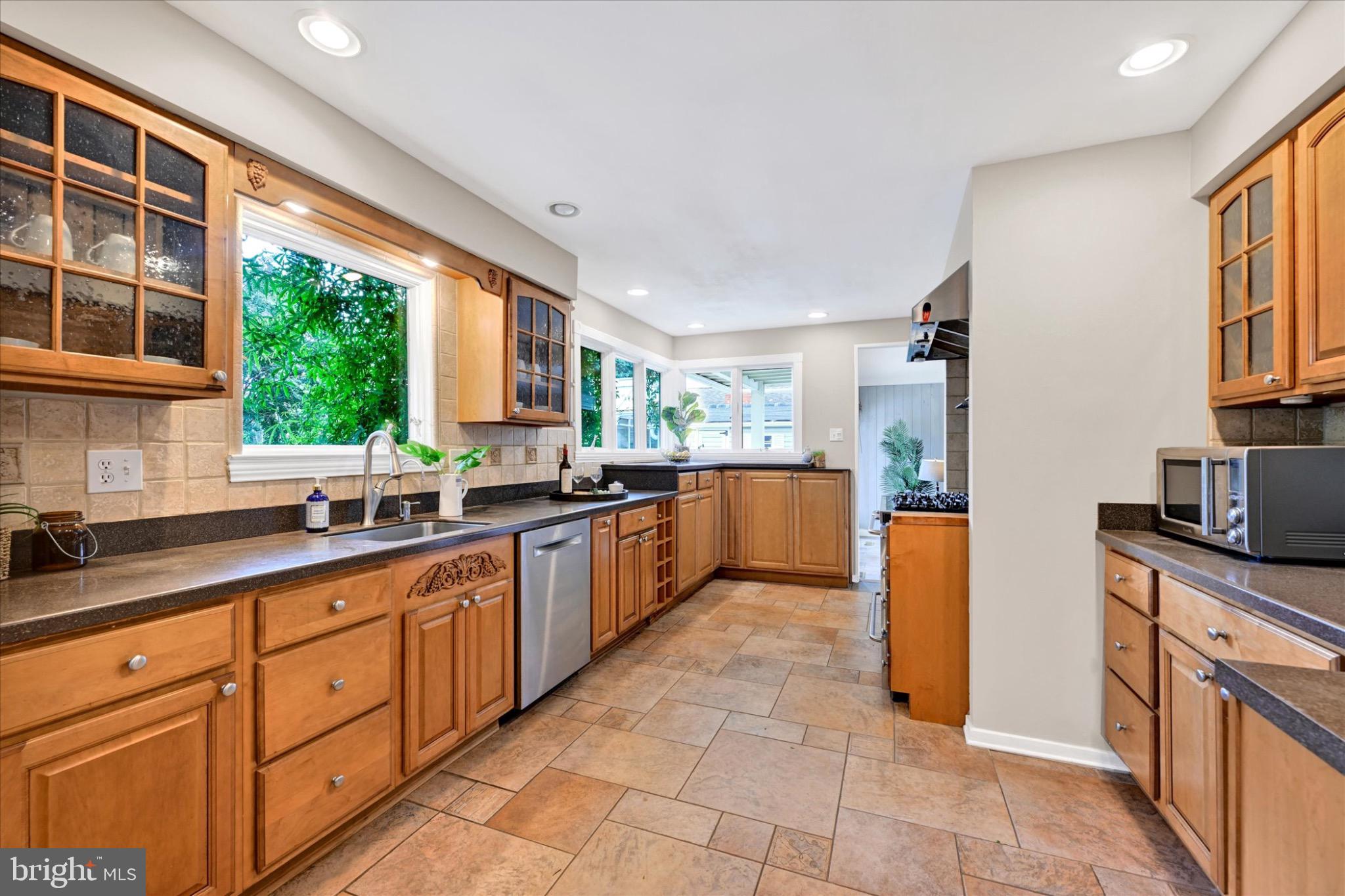 RUMSEY ISLAND - Residential