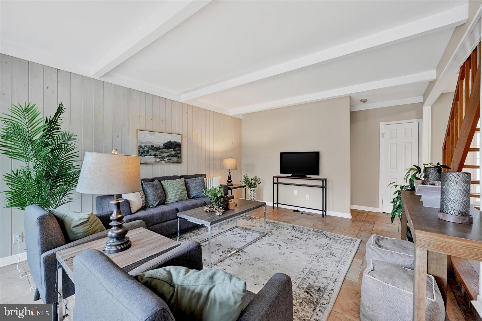 RUMSEY ISLAND - Residential