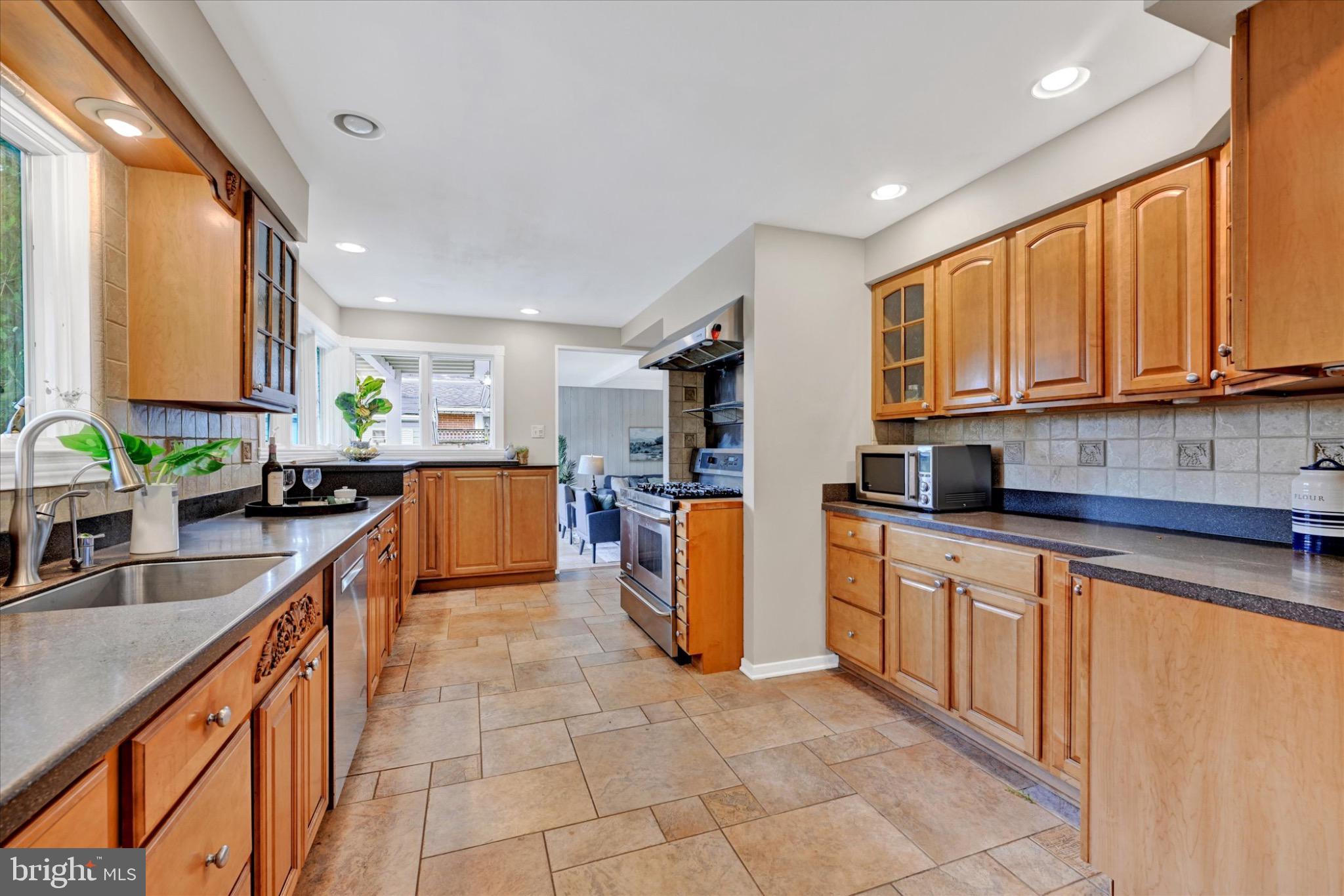 RUMSEY ISLAND - Residential