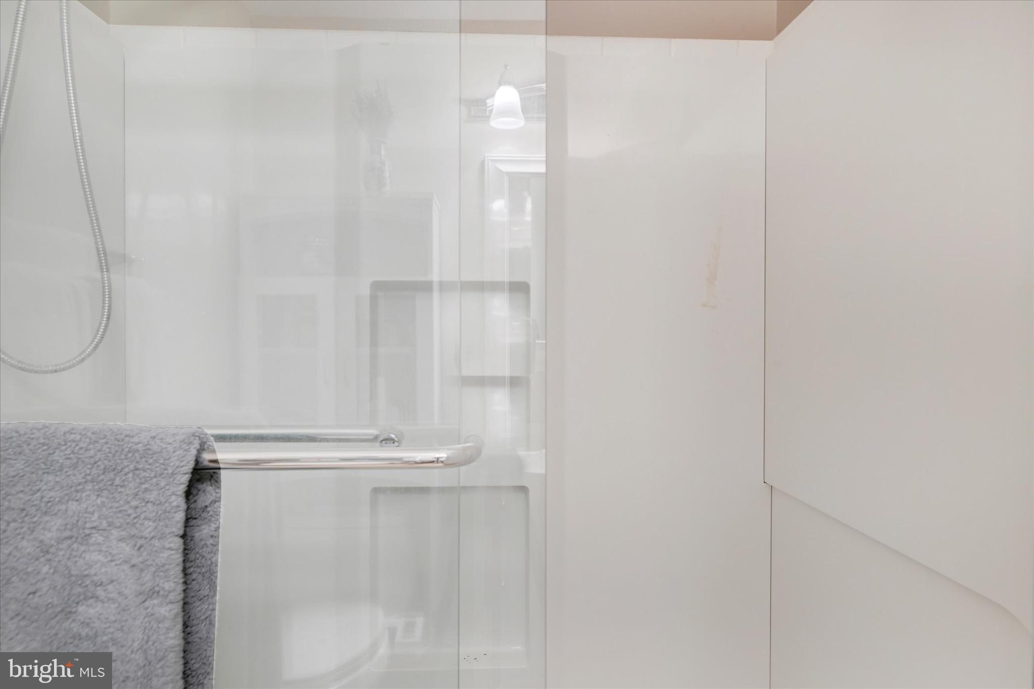 RUMSEY ISLAND - Residential