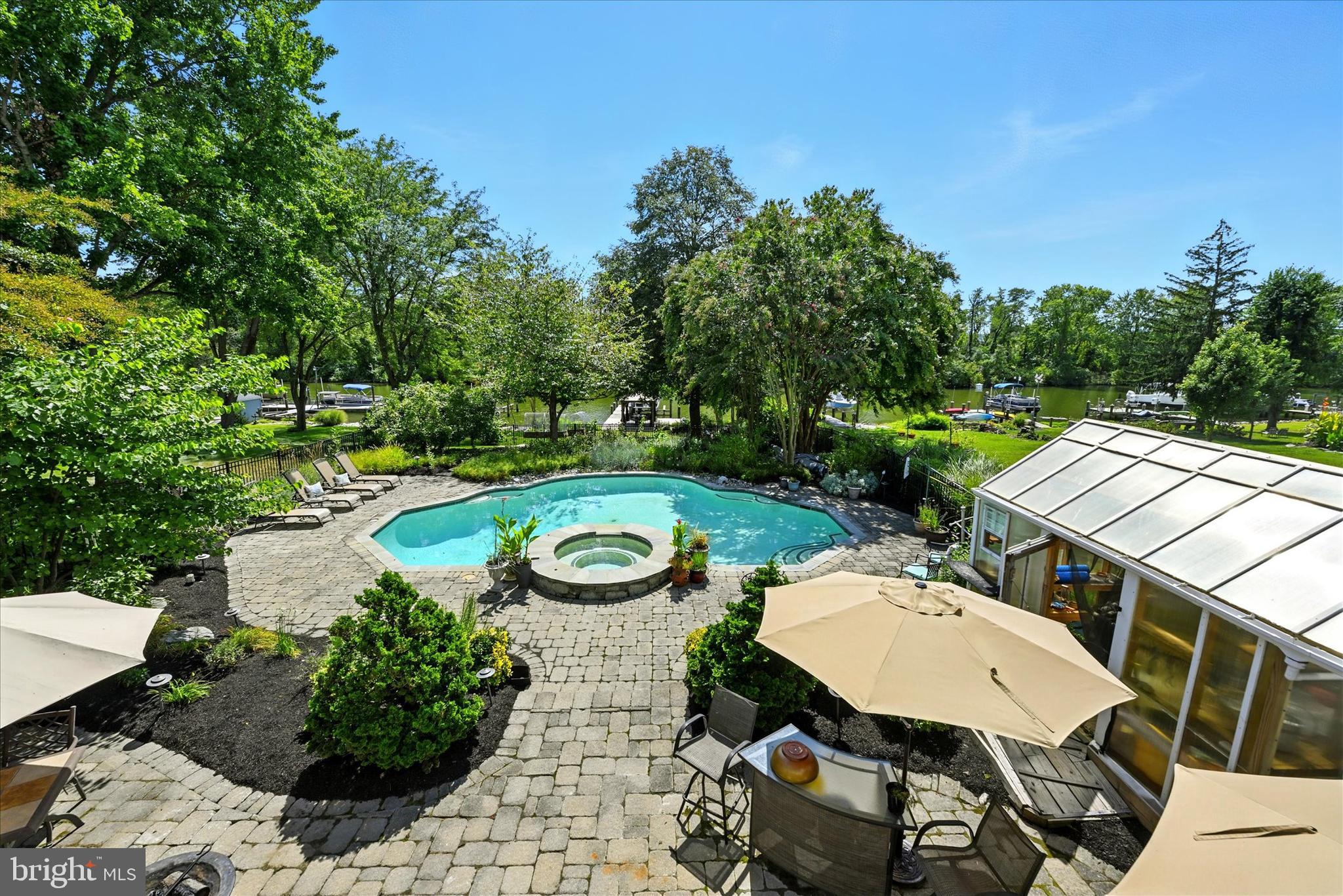 RUMSEY ISLAND - Residential