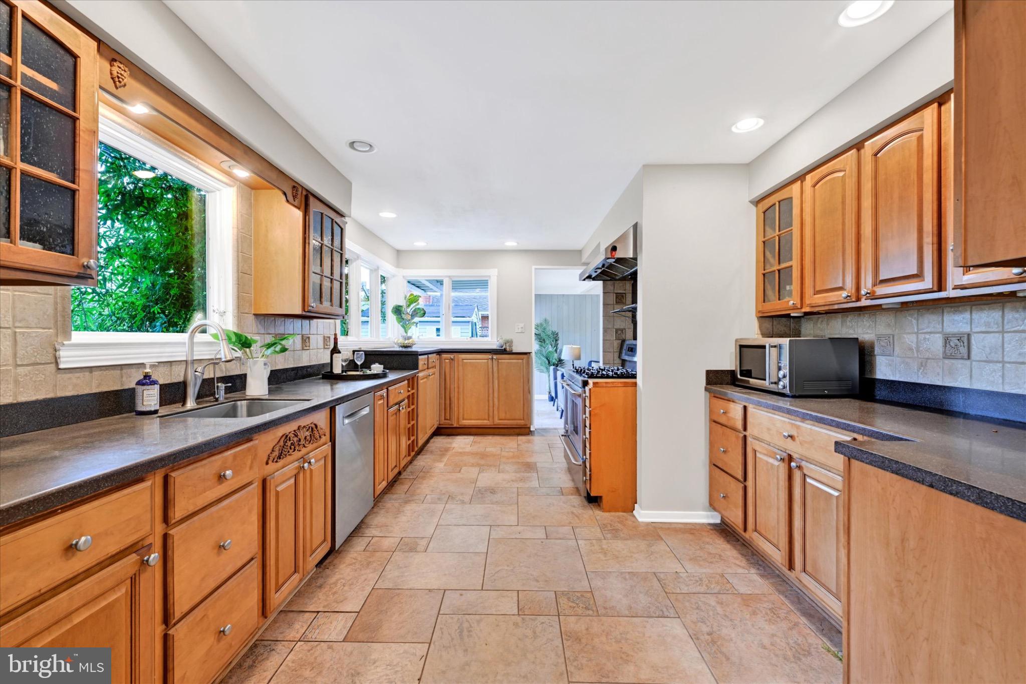 RUMSEY ISLAND - Residential