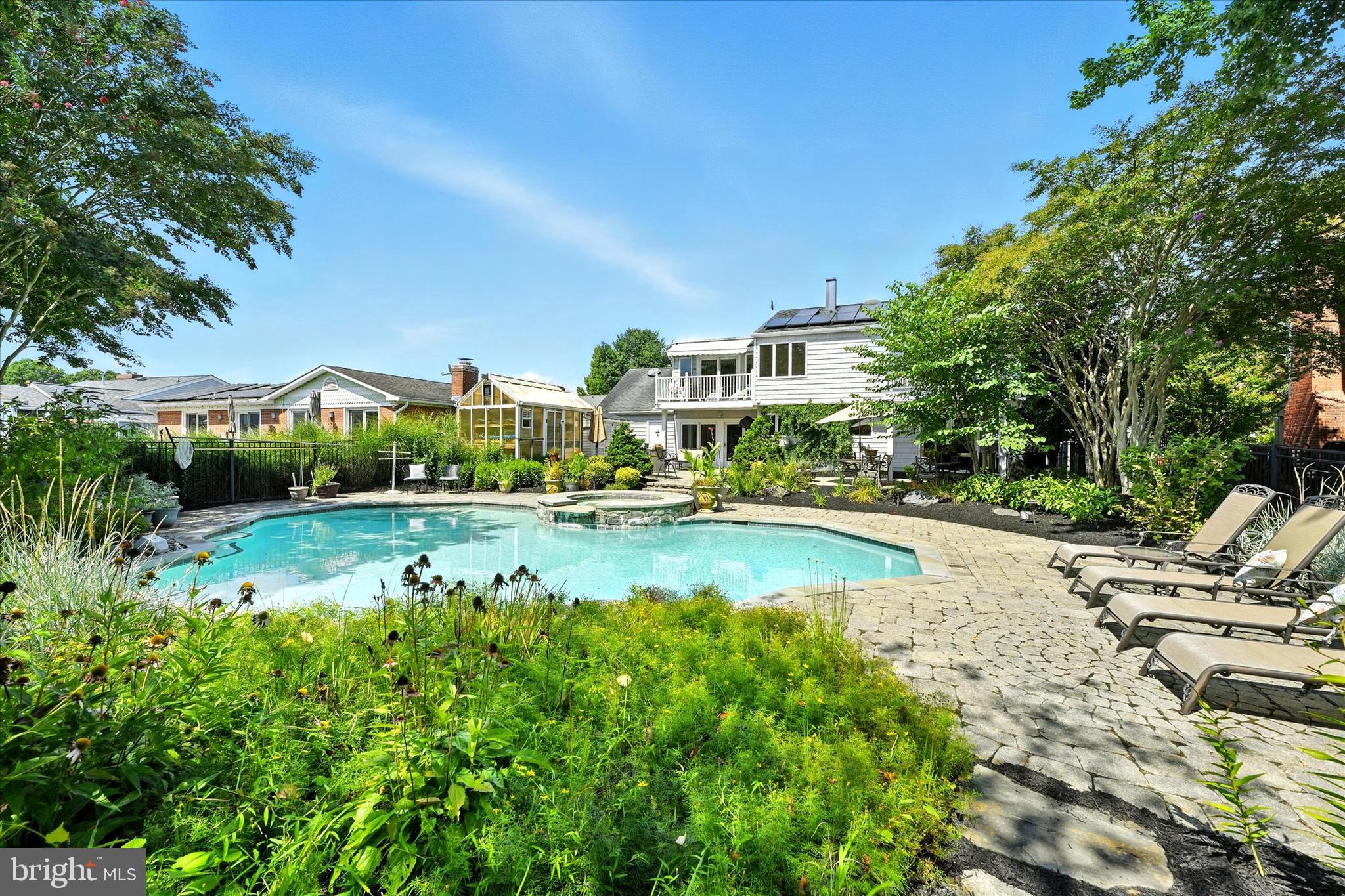 RUMSEY ISLAND - Residential