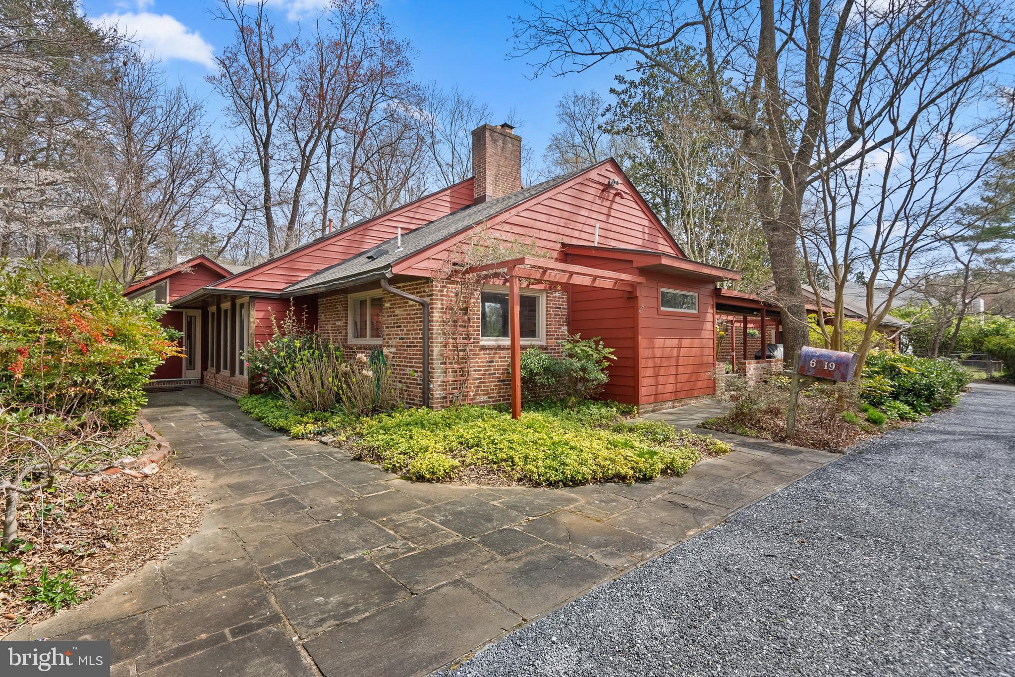 BANNOCKBURN HEIGHTS - Residential