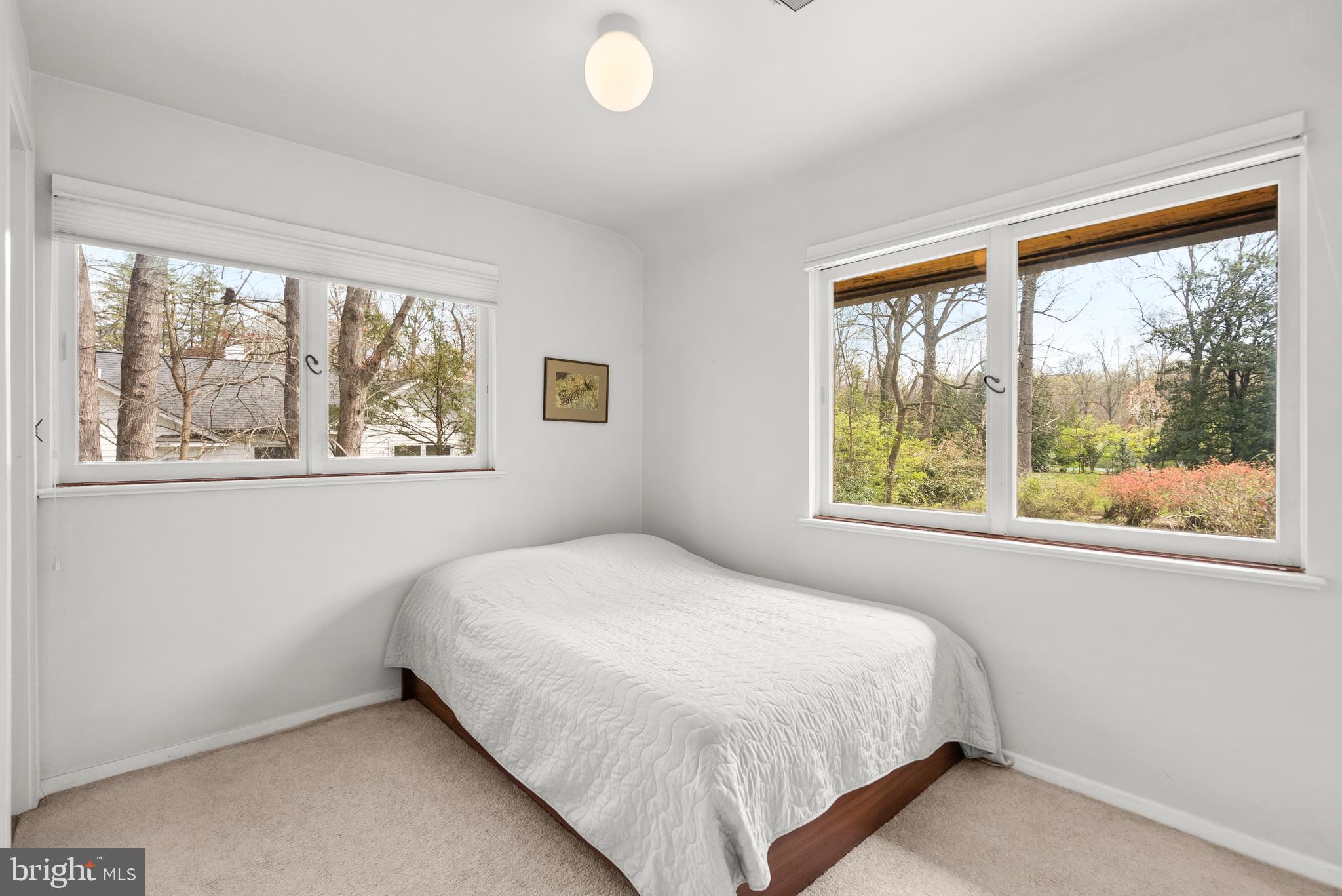 BANNOCKBURN HEIGHTS - Residential