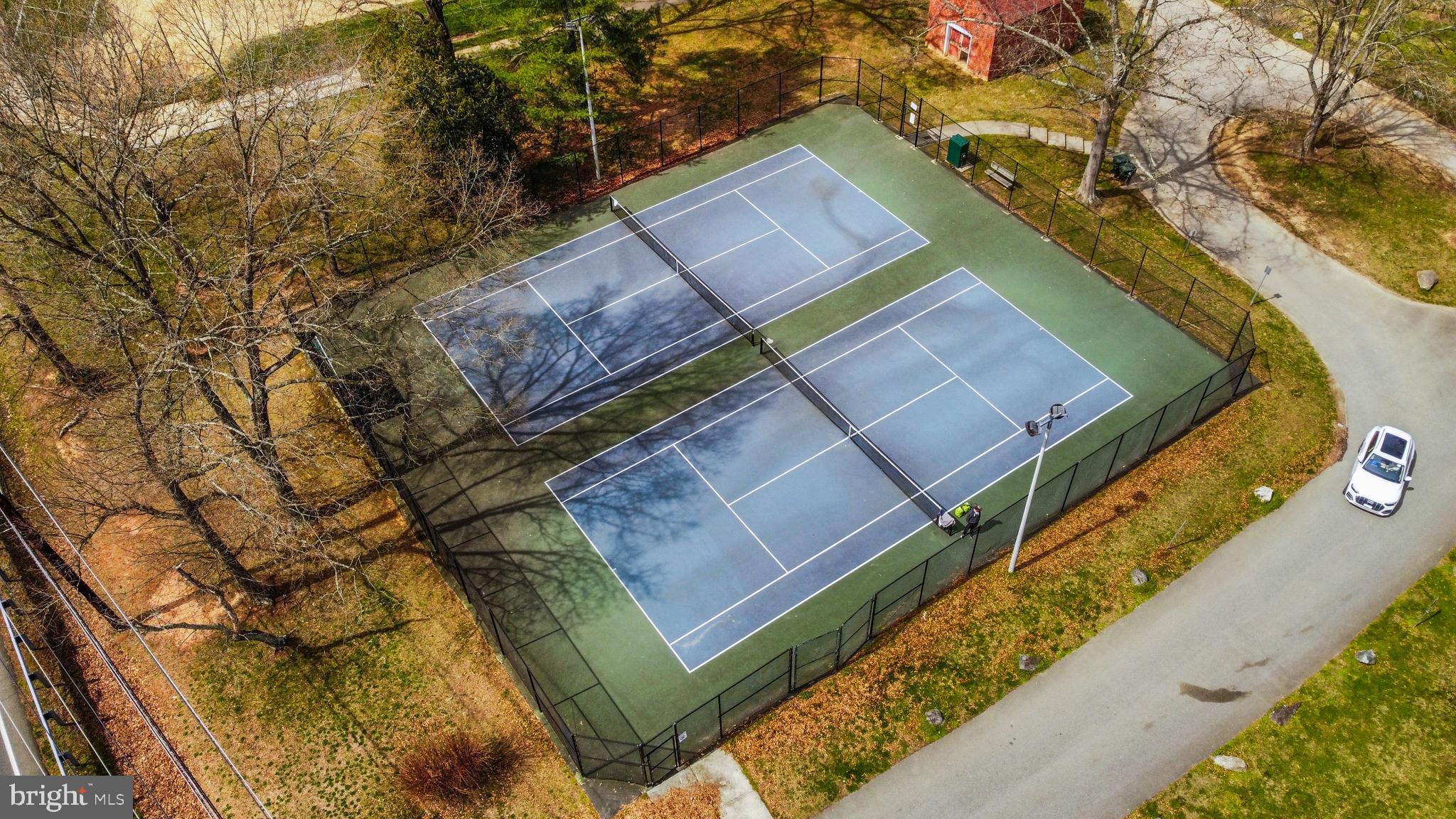 BANNOCKBURN HEIGHTS - Residential