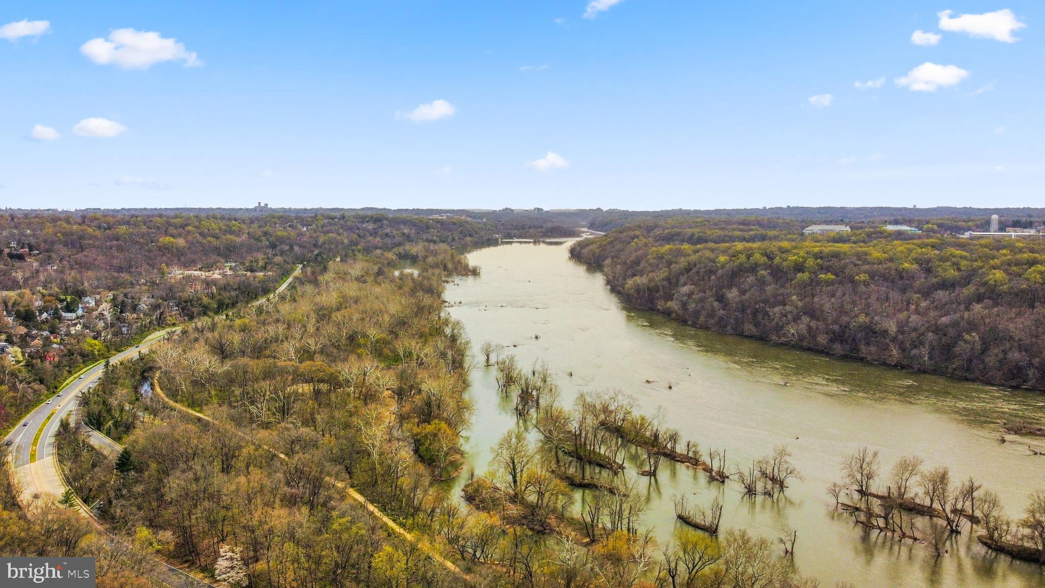 BANNOCKBURN HEIGHTS - Residential