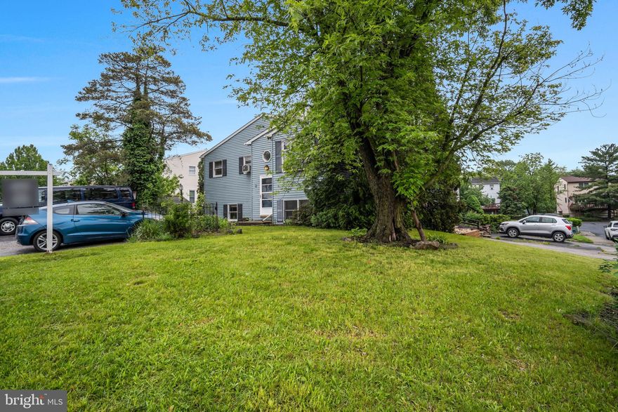 Investor Opportunity – Rental Potential with Strong ROI

Welcome to 2 Russian Olive Dr, a 2-bedroom, 1.5-bath townhome in the Valley Green neighborhood. Whether you’re a buy-and-hold investor or looking to build sweat equity, this property offers solid rental comps (near $1,750/mo) and a path to strong cash flow.

The home features a spacious living area, kitchen appliances, and washer/dryer included. With low HOA fees, and off-street parking, it has all the fundamentals for long-term tenant appeal.

While some repairs and updates are needed, it offers immediate upside for the right buyer.  This is your chance to step into a sought-after location with built-in equity and long-term potential.

Estimated cap rate over 9%
Quick access to I-83 and Harrisburg/York corridor