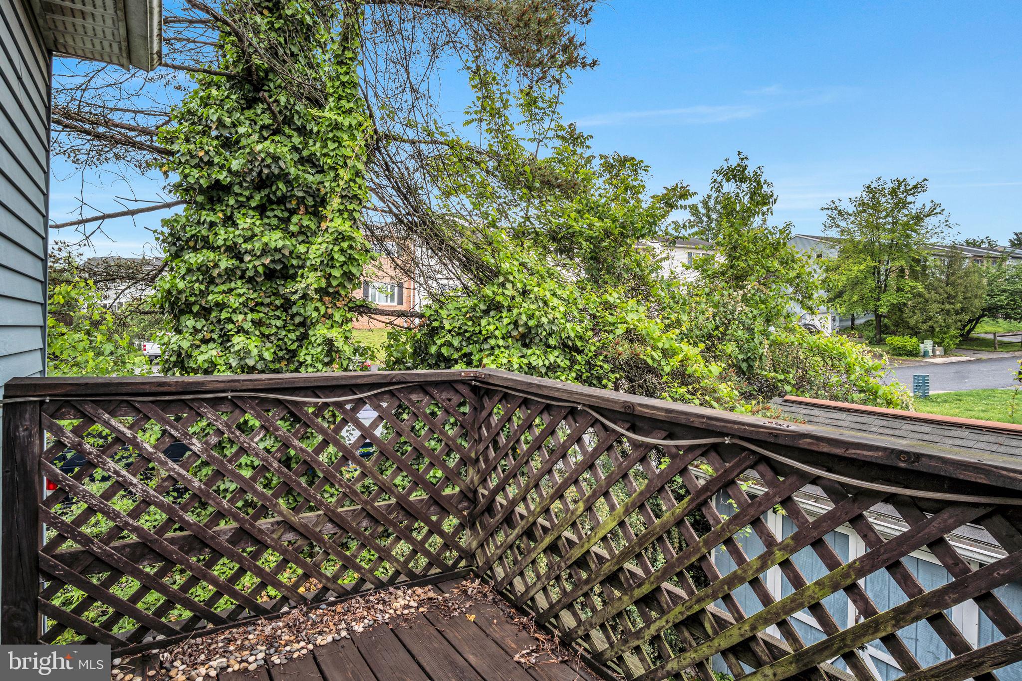 VALLEY GREEN - Residential